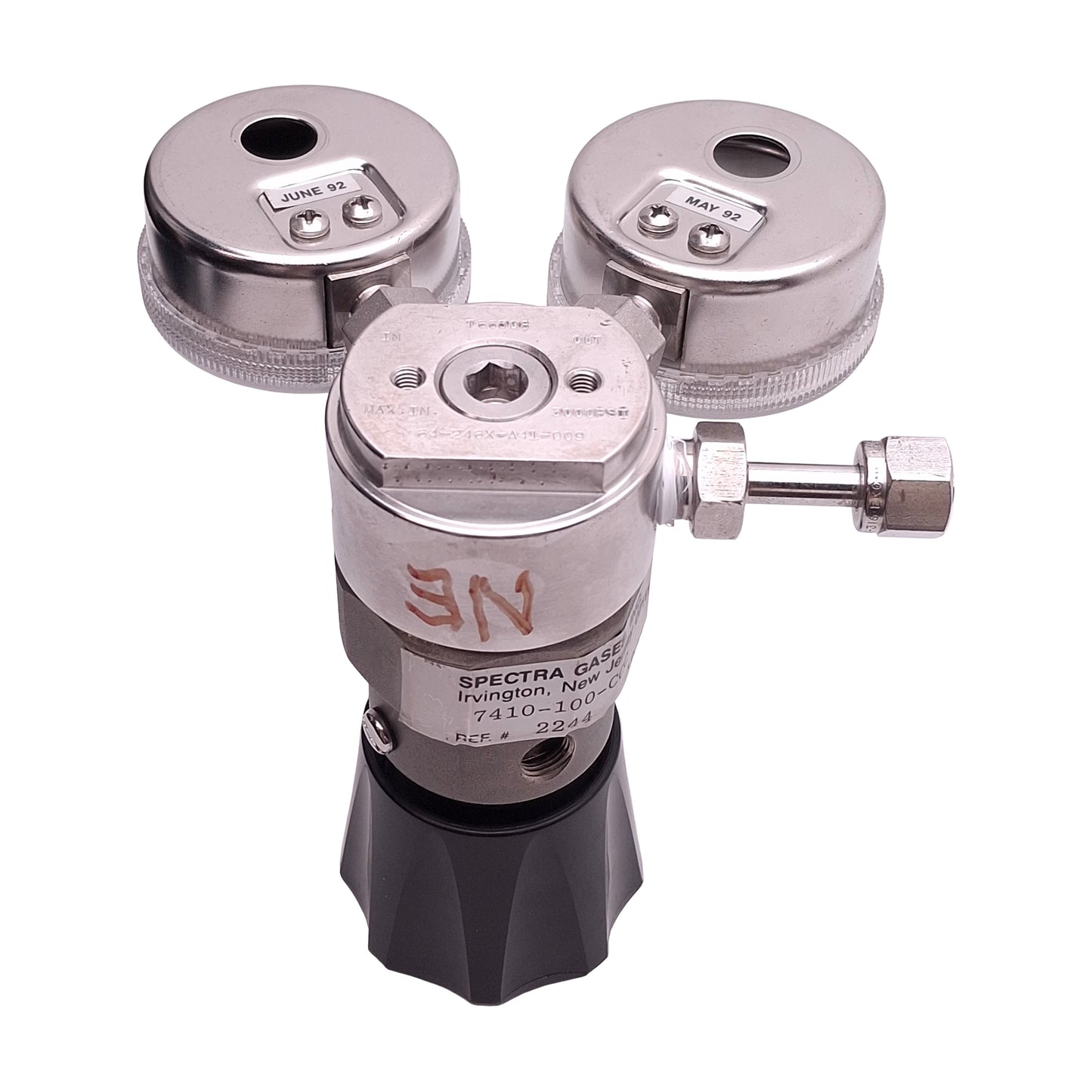 Used Spectra Gases 7410-100-CCC Gas Regulator, 3000psi In, 100psi Set, 1/4in NPT