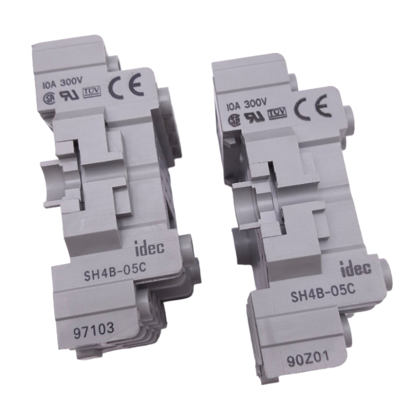 New Lot of 2 IDEC SH4B-05C Relay Sockets, 14-Pin Blade, 300V 10A Max, DIN Rail