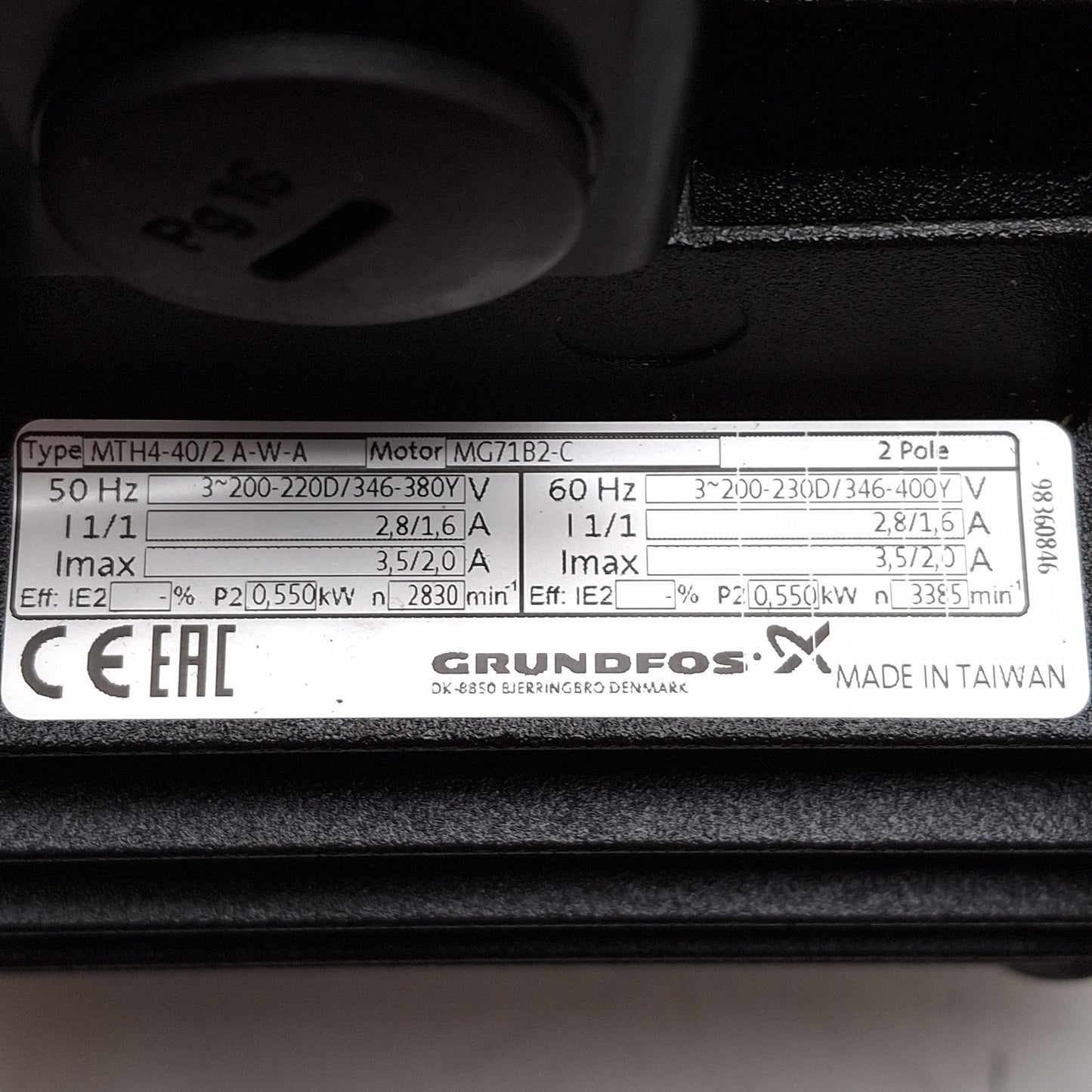 New Grundfos MTH4-40/2 A-W-A-AUUV Vertical Centrifugal Pump, 0.55kW, 26.4GPM, Rp3/4