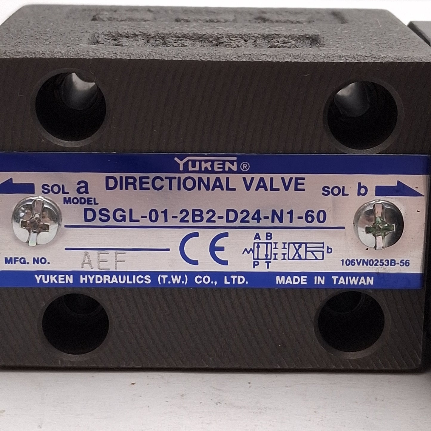 New – Open box Yuken DSGL-01-2B2-D24-N1-60 Solenoid Valve 2-Position 7MPa 40L/min 24VDC Coil