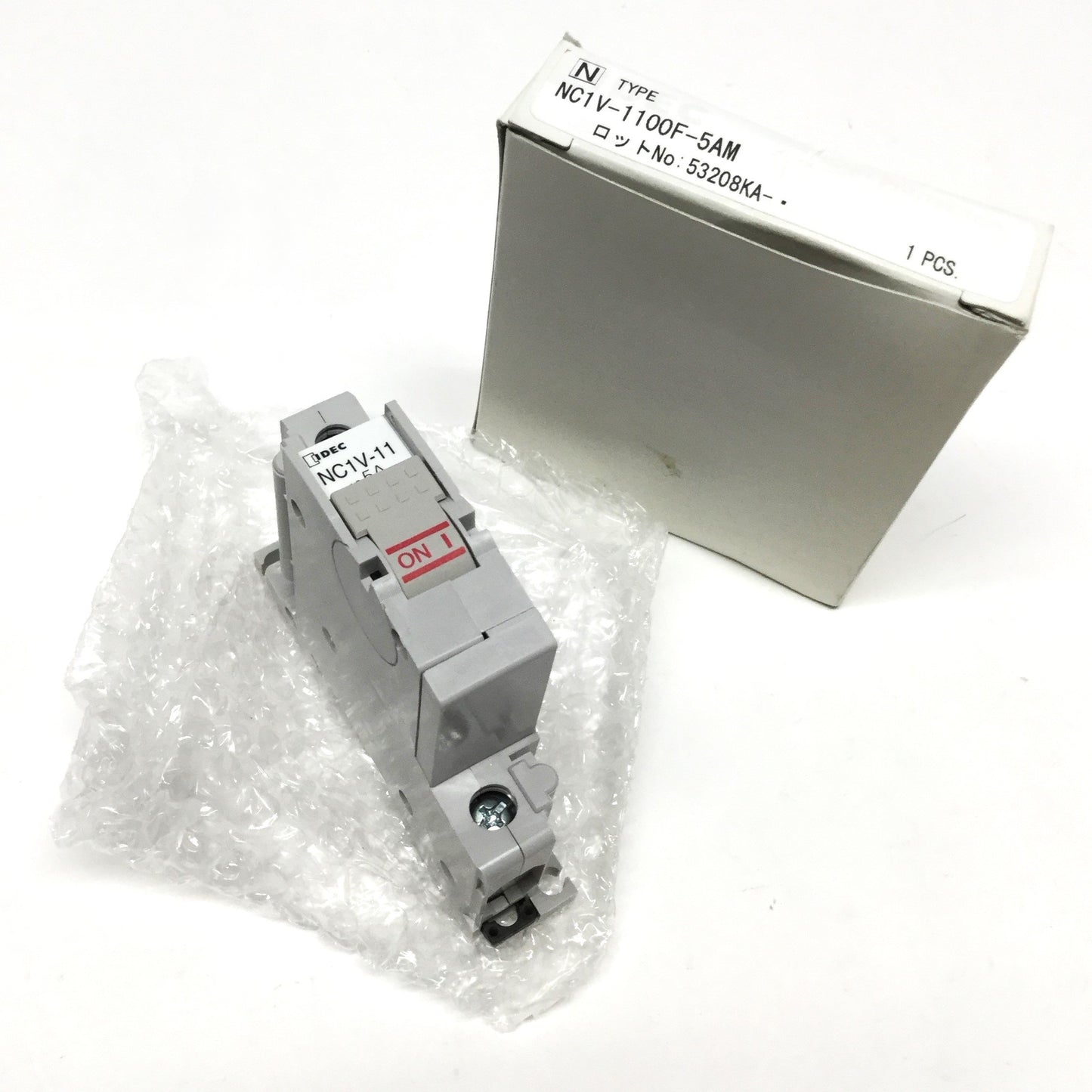 New Idec NC1V-1100F-5AM Circuit Breaker, 1-Pole, Slow Trip Delay 5A 250VAC, DIN Rail