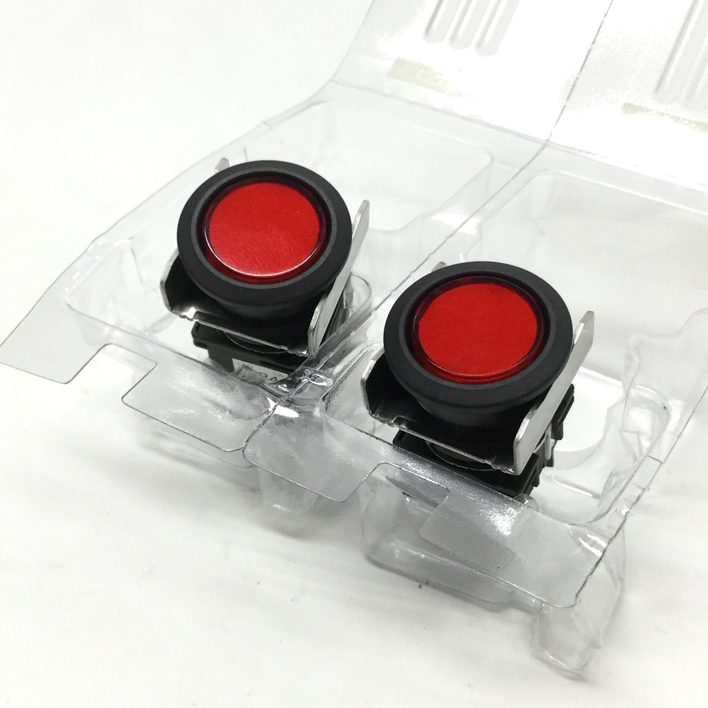 New Lot of 2 Idec LB6L-M1T14R LED Illuminated Momentary Pushbutton, Red, 16mm, SPDT