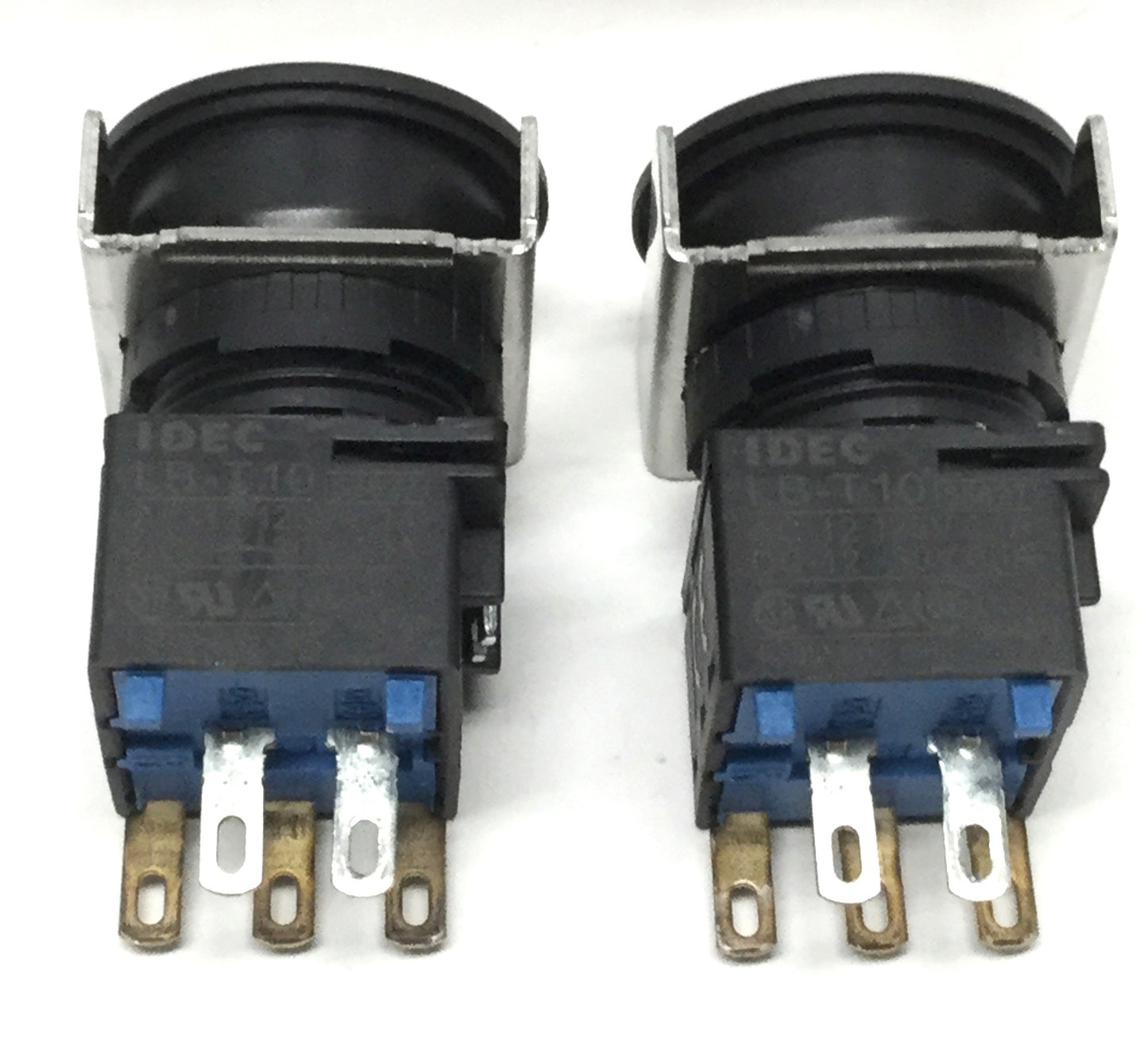 New Lot of 2 Idec LB6L-M1T14R LED Illuminated Momentary Pushbutton, Red, 16mm, SPDT