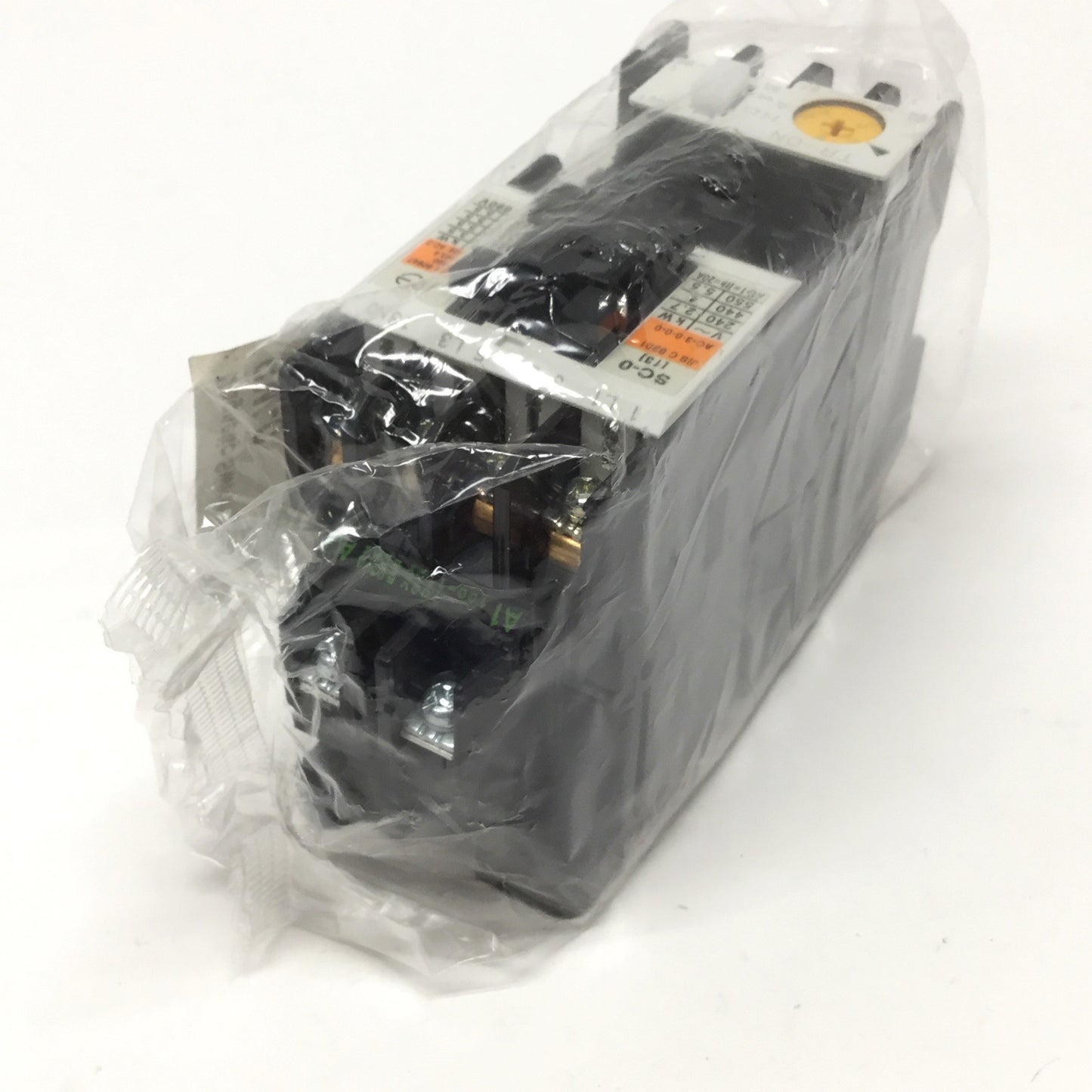 New Fuji SW-0 Magnetic Switch Motor Starter, 3-Pole+1NO, 4-6A Overload Relay, 100VAC