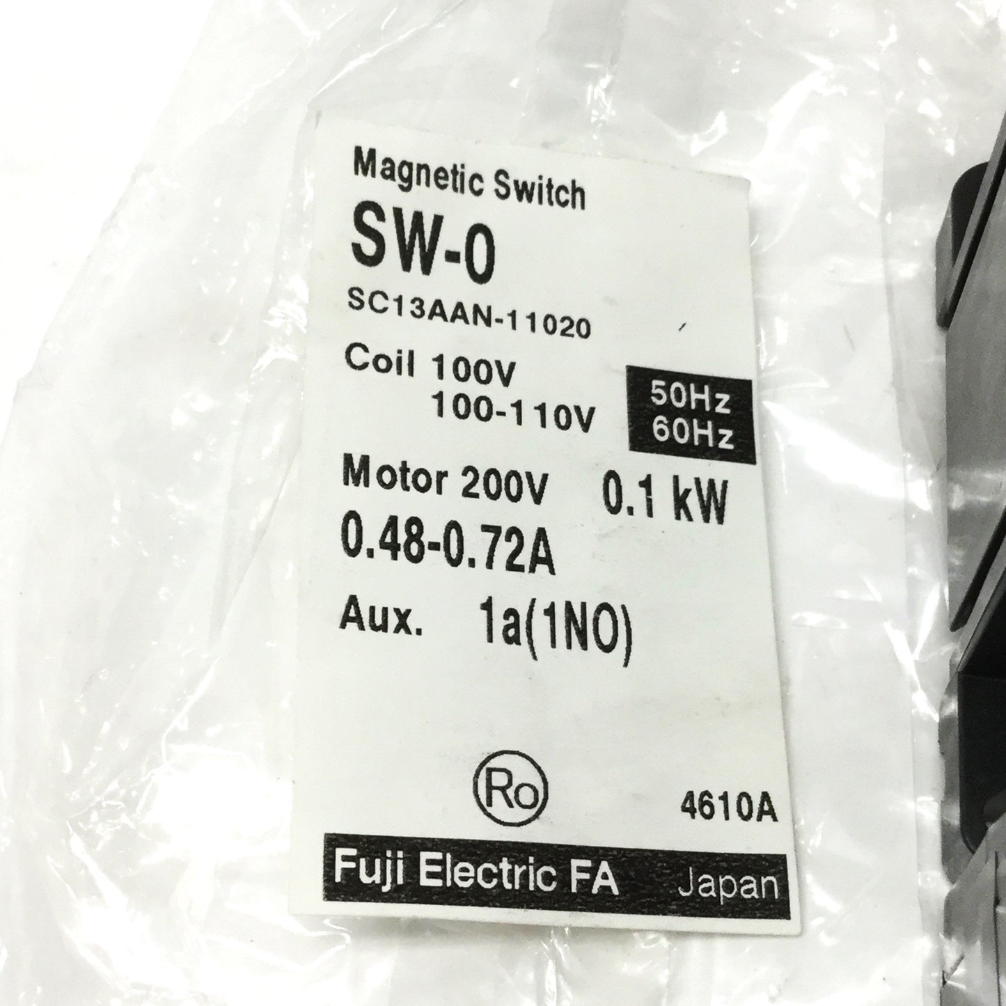 New – Open box Fuji SW-0 Magnetic Starter, 3-Pole+1NO, 0.48-0.72A Overload, 100VAC *Broken Rib*