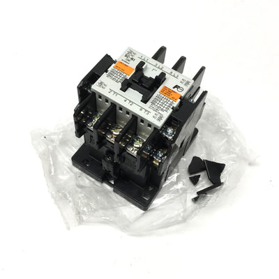 New – Open box Fuji SC-N1 Magnetic Contactor, 50A, 3-Pole, 2NO-2NC Aux, 100VAC *Broken Ribs*