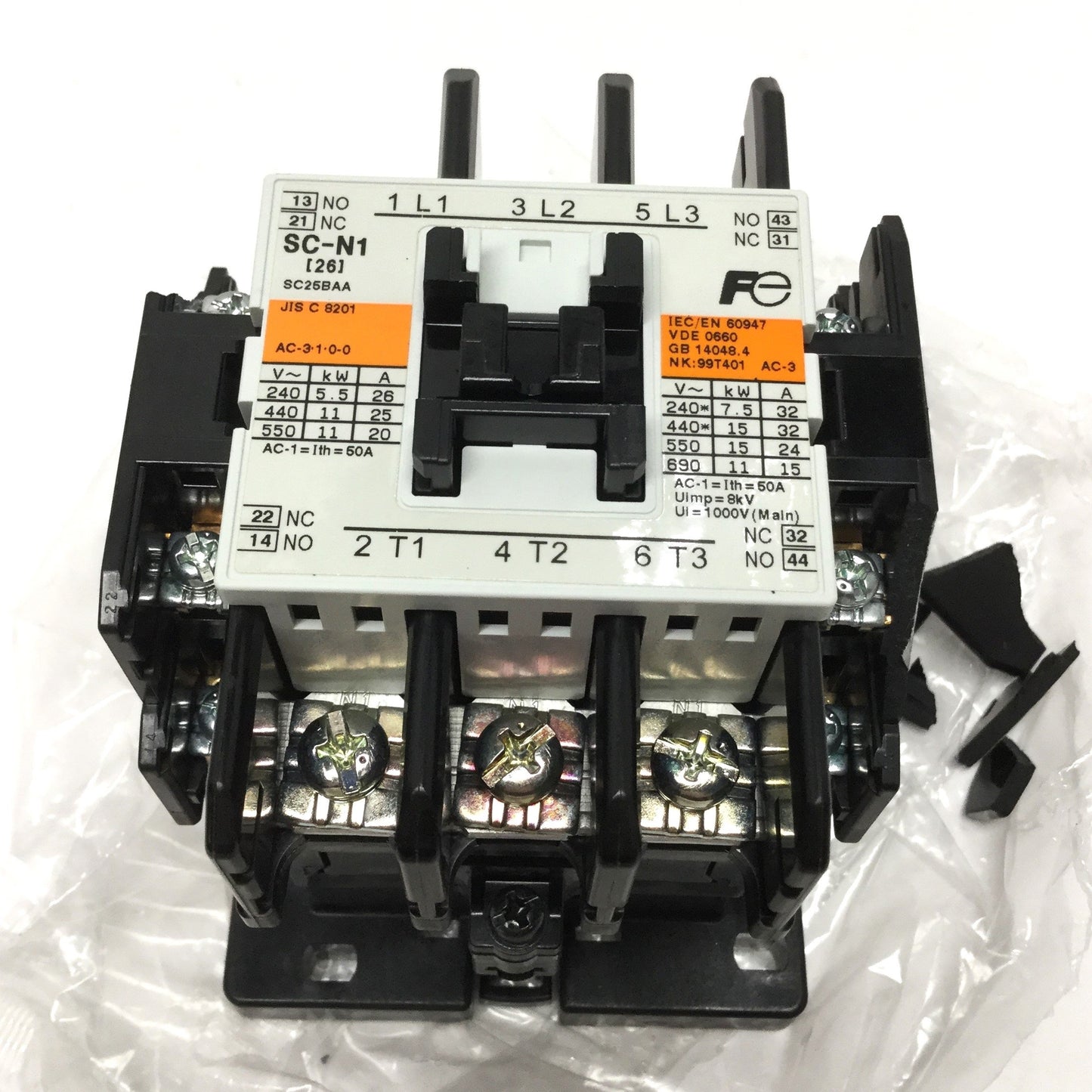 New – Open box Fuji SC-N1 Magnetic Contactor, 50A, 3-Pole, 2NO-2NC Aux, 100VAC *Broken Ribs*