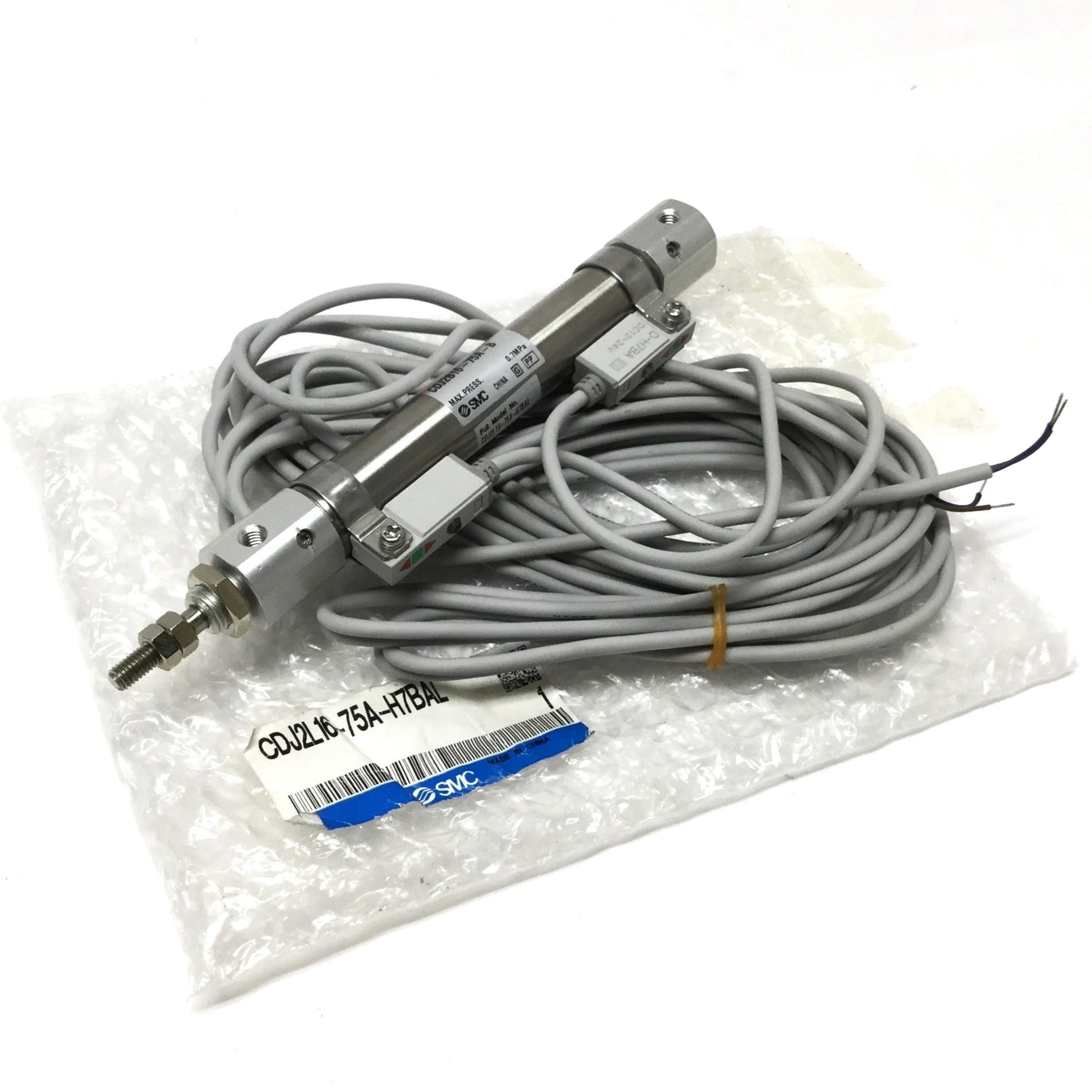 New – Open box SMC CDJ2L16-75A-H7BAL Air Cylinder, Ø16mm Bore, 75mm Stroke w/Auto Switches