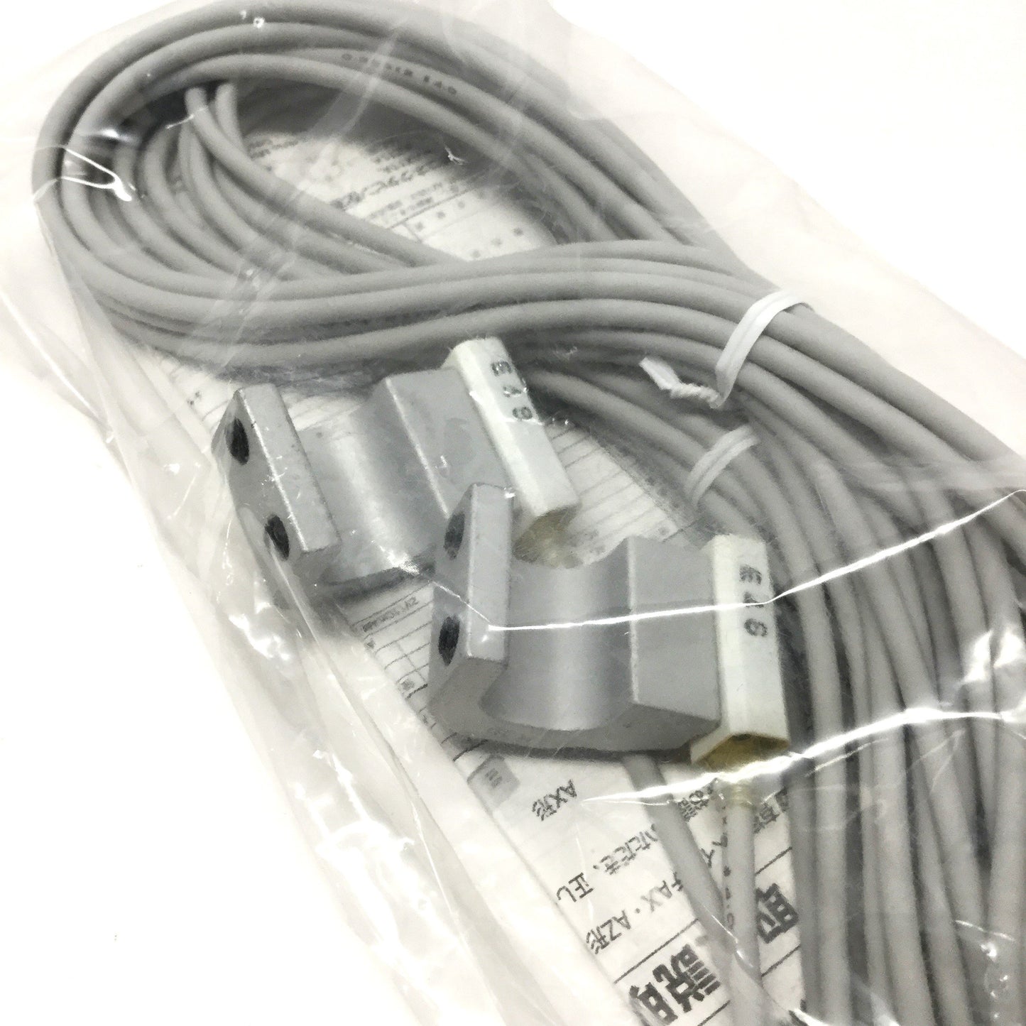 New Lot of 2 Taiyo R36 AX115 Magnetic Proximity Switches 2-Wire 5-30VDC/5-120VAC, 5m