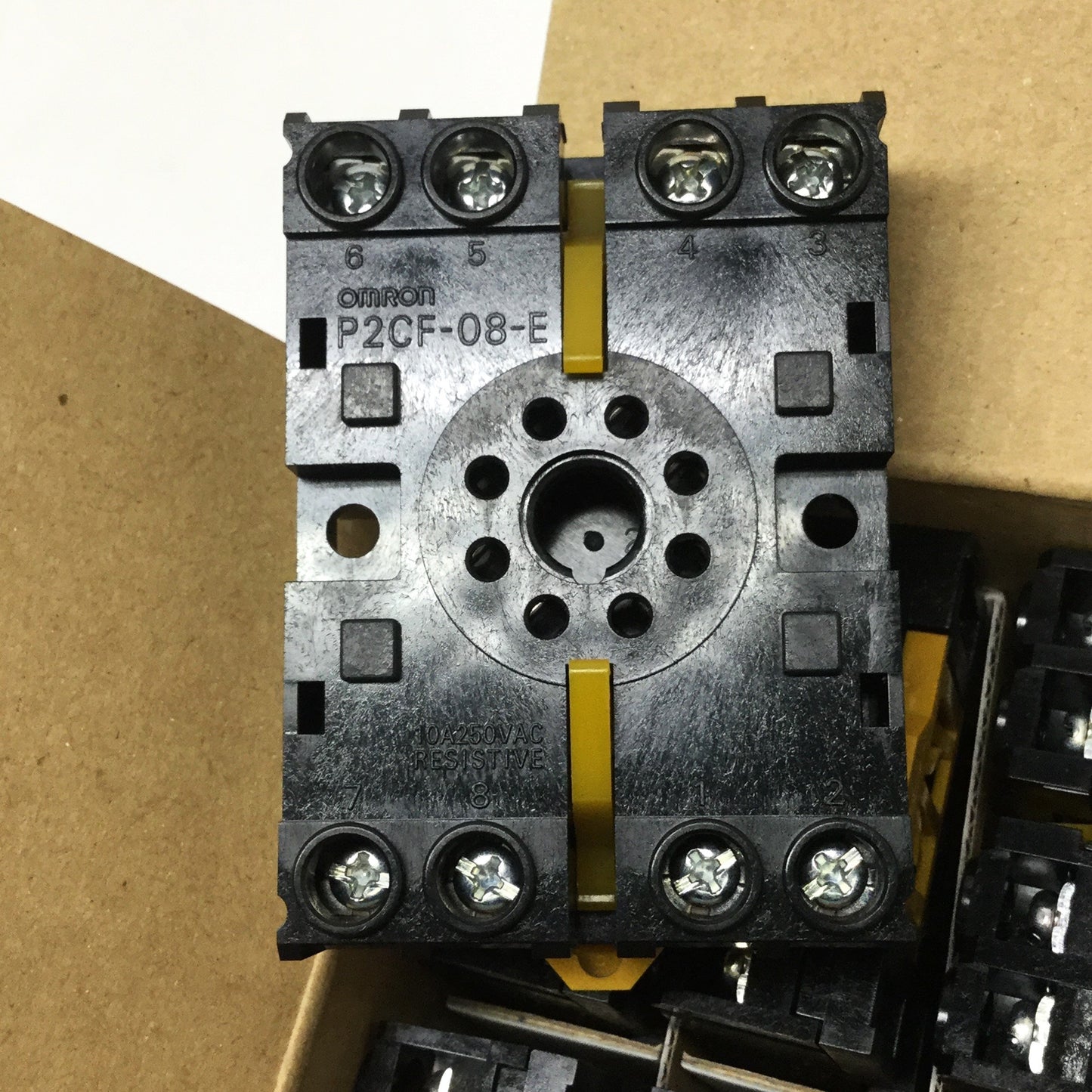 New Lot of 10 Omron P2CF-08-E Relay Socket Bases, 8-Pin Octal, 250VAC 10A, DIN Rail