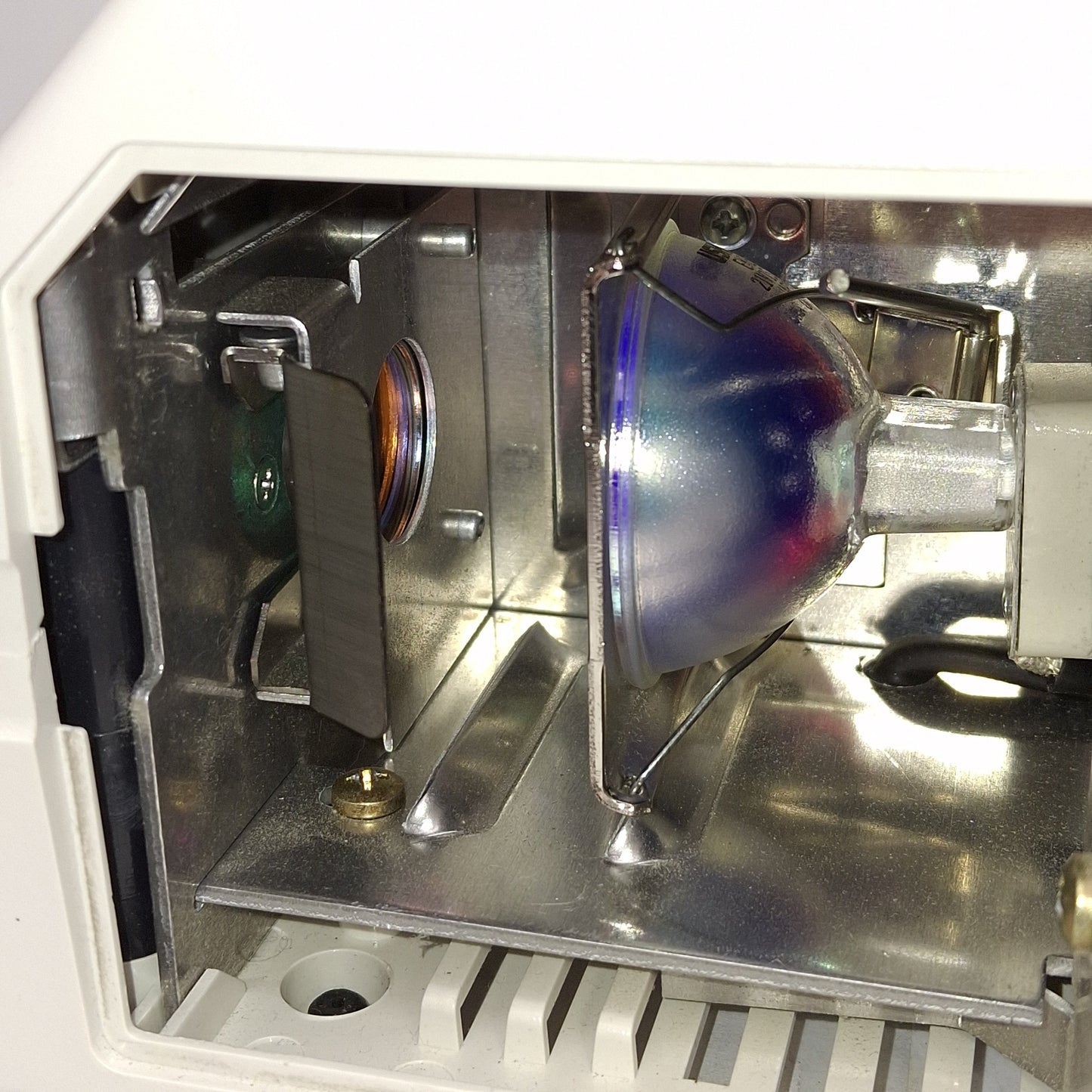 Used Dolan Jenner MI-150F Fiber-Lite Illuminator w/ IR Filter ø15mm White 150W 115VAC
