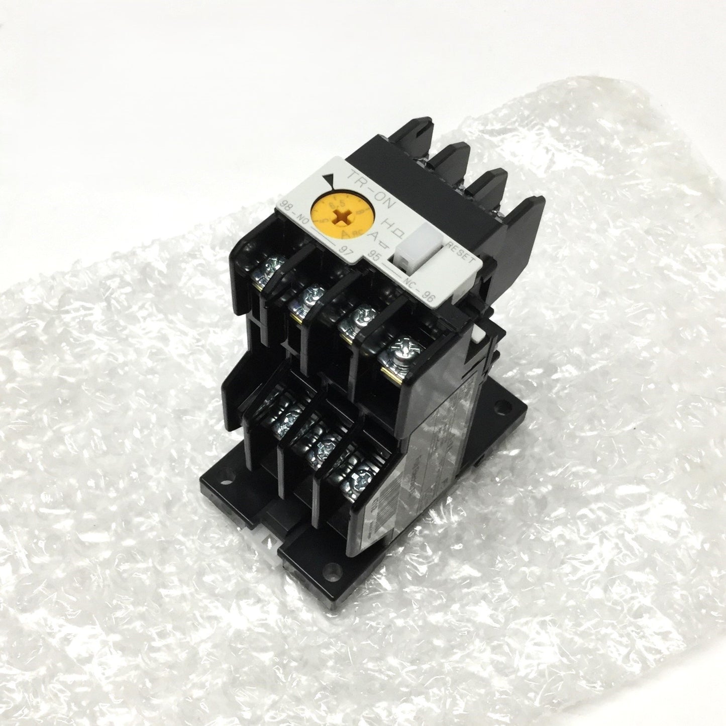 New Fuji TR-0N Thermal Overload Relay, 2-Element, 5-8A Adjustable w/DIN Base