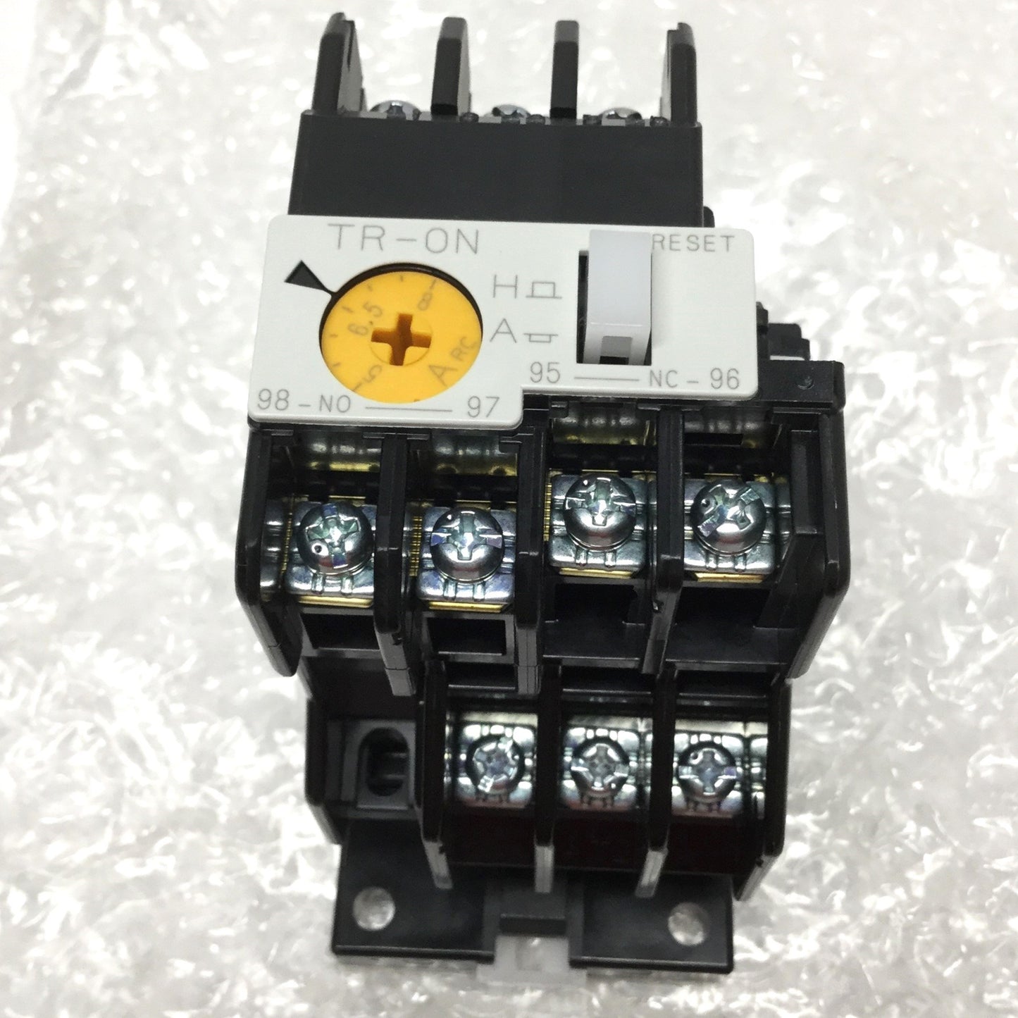 New Fuji TR-0N Thermal Overload Relay, 2-Element, 5-8A Adjustable w/DIN Base