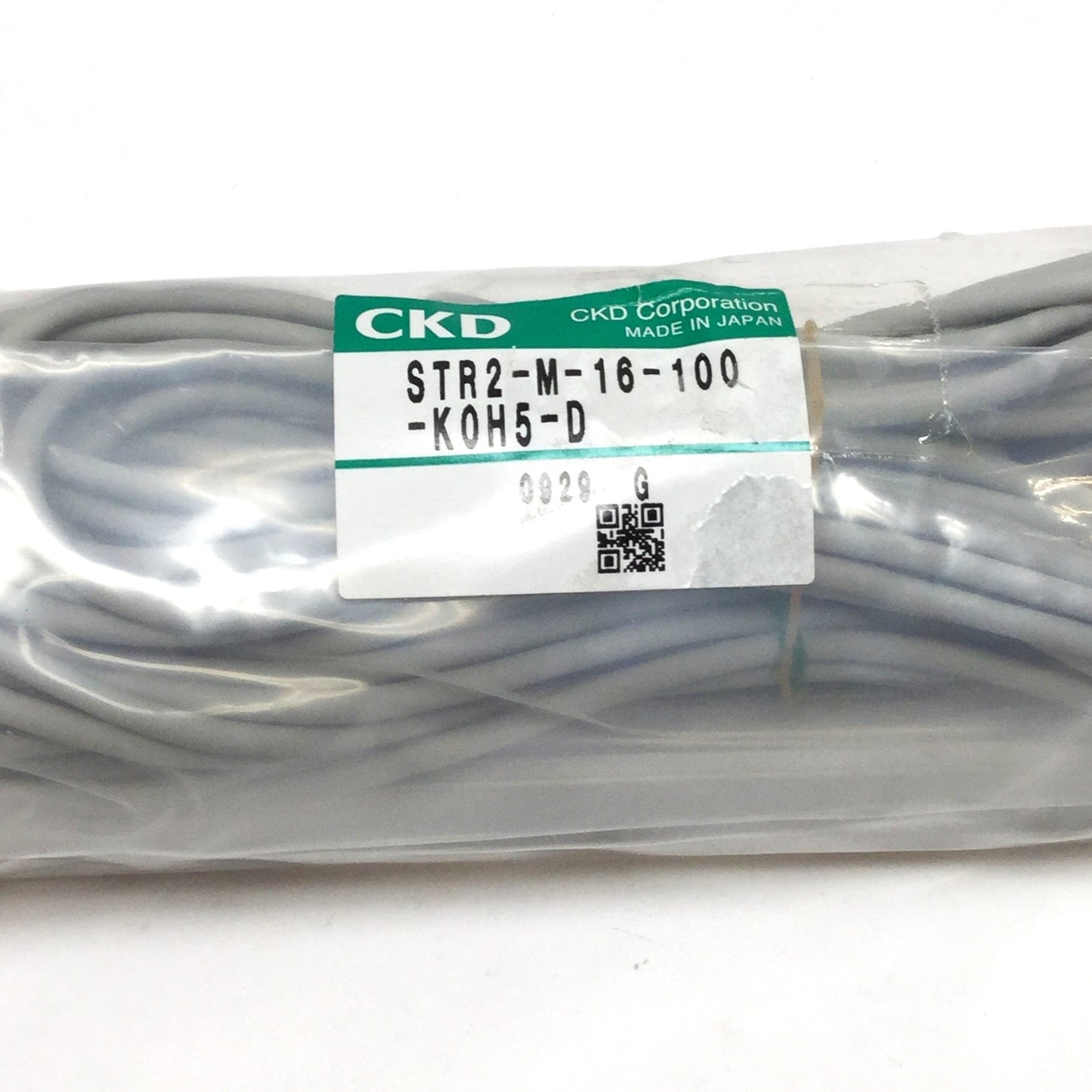 New CKD STR2-M-16-100-K0H5-D Twin Rod Cylinder, 16mm Bore, 100mm Stroke w/Switches