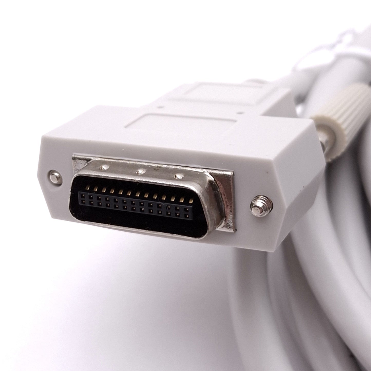 New Yaskawa SBK-U-VBA-03 Cable for VBA Breakout Board, DB25M/DB25F, 3m Length