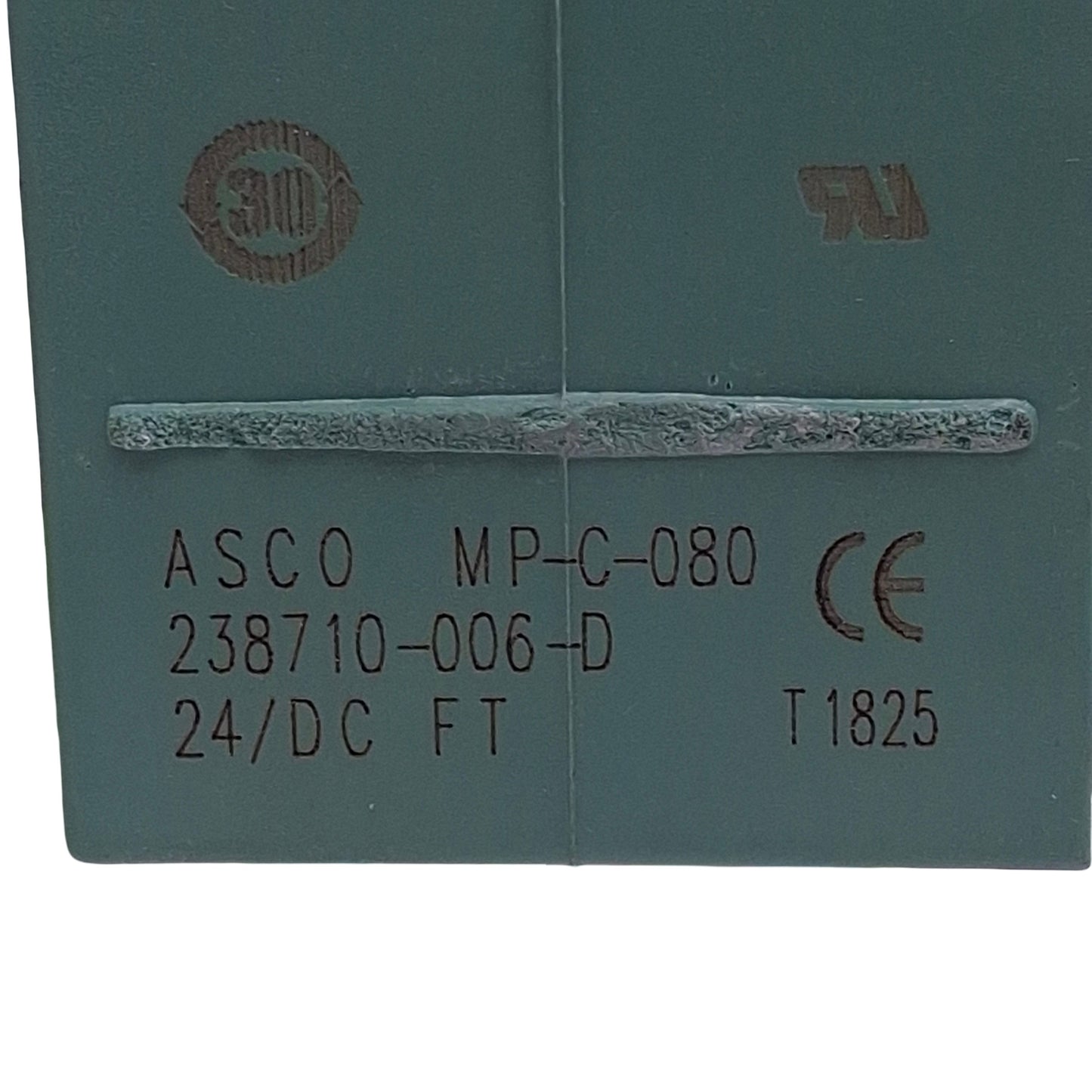 New ASCO 8210G002 Red-Hat Solenoid Valve, 2-Way N.C, 1/2in Female NPT, 24VDC Coil