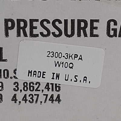 New Dwyer 2300-3KPA Differential Pressure Gauge, 1.5-0-1.5kPa, 1/8in NPT, 100kPa Max