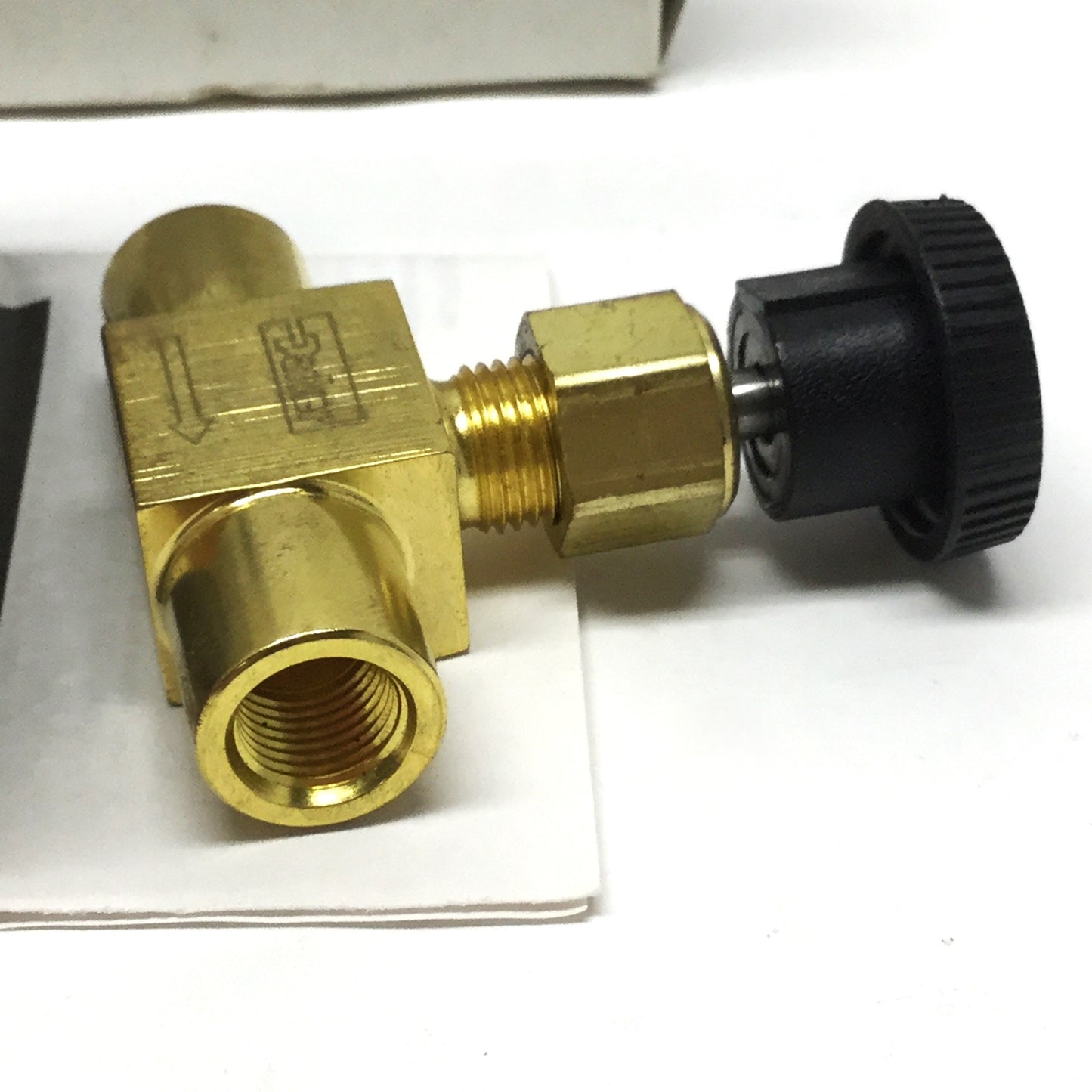 New Parker 2F-V2LK-B Inline Needle Valve, Brass, 1/8" NPT, 3000psi, PCTFE Stem