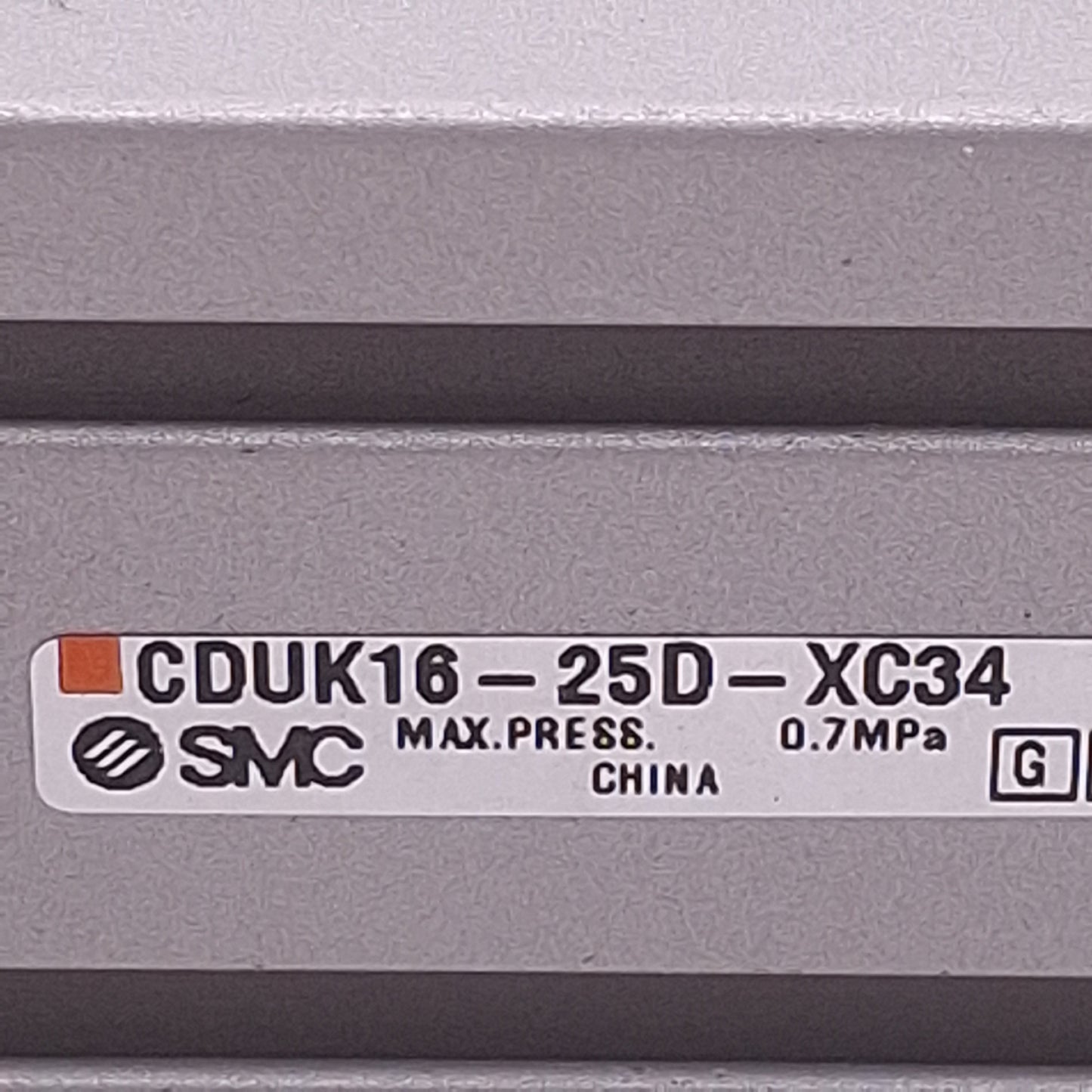 New SMC CDUK16-25D-XC34 Free Mount Cylinder, ø16mm Bore, 25mm Stroke, M5x0.8, 0.7MPa