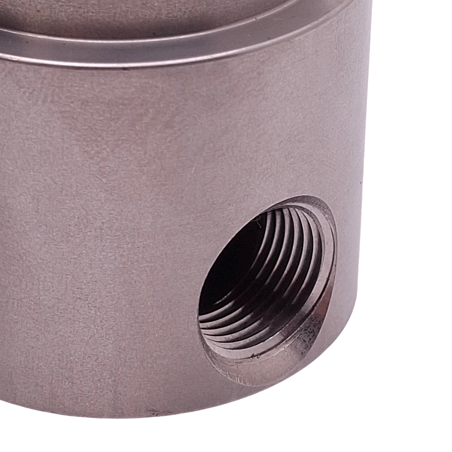 New GC Valves S401GF16E1CF5 Solenoid Valve, 2-Way N.C, 3/8in NPT, 50psi, 24VDC Coil