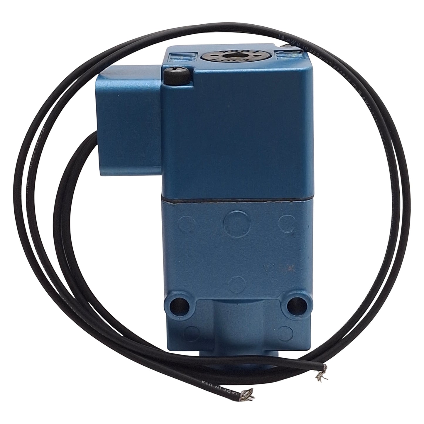 New – Open box Mac 225B-111CAAA Solenoid Valve, 3/2-Way, Vac~150psi, 1/4NPT, 120VAC/24VDC Coil