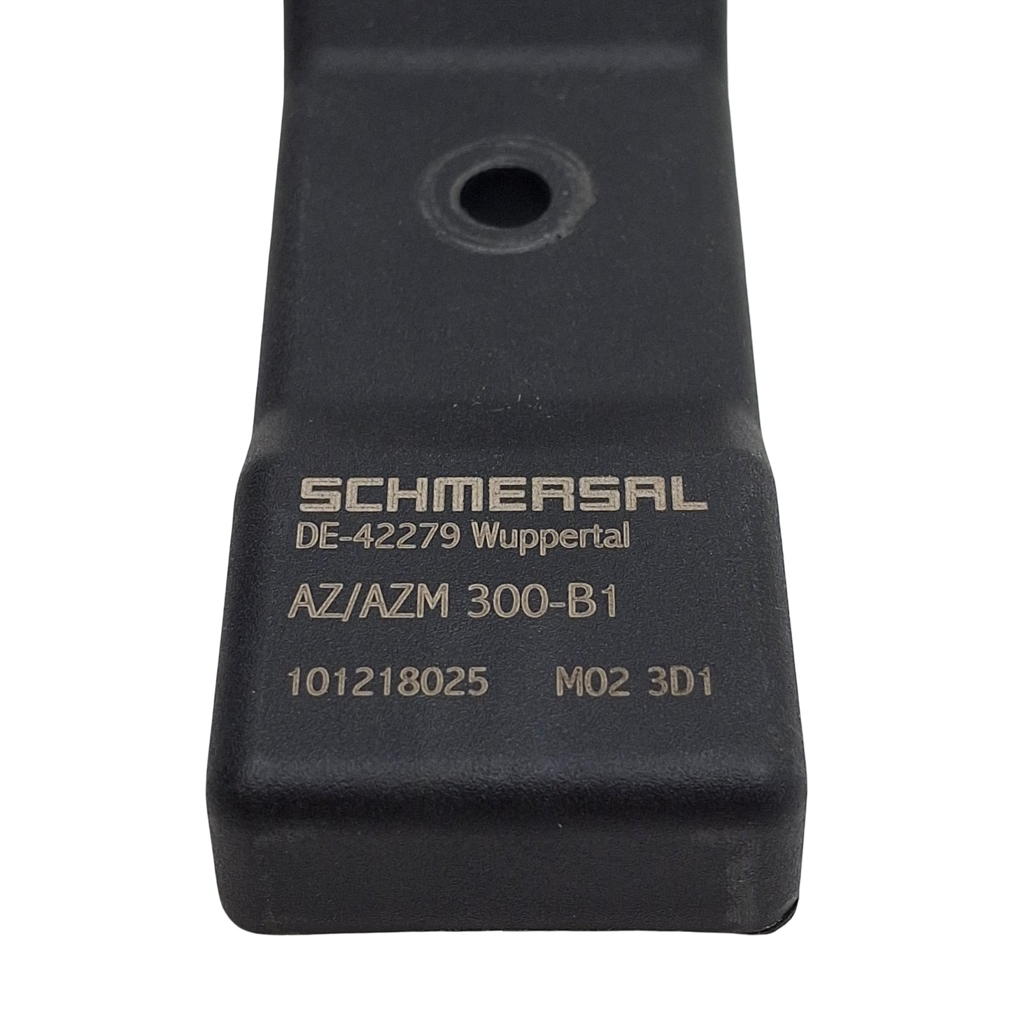 Used Schmersal AZ/AZM300-B1 101218025 Solenoid Interlock Straight Actuator, 127mm L