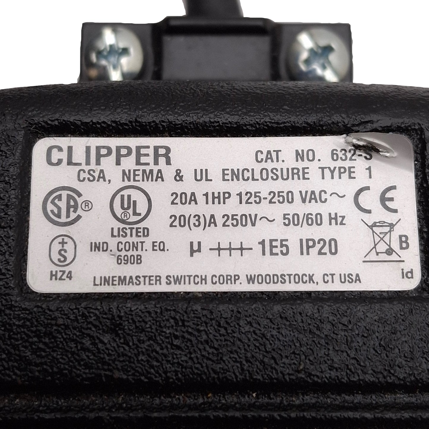 Used Linemaster 632-S Clipper Foot Switch, 1HP 20A 125-250VAC, 4-Pin Aviation Female