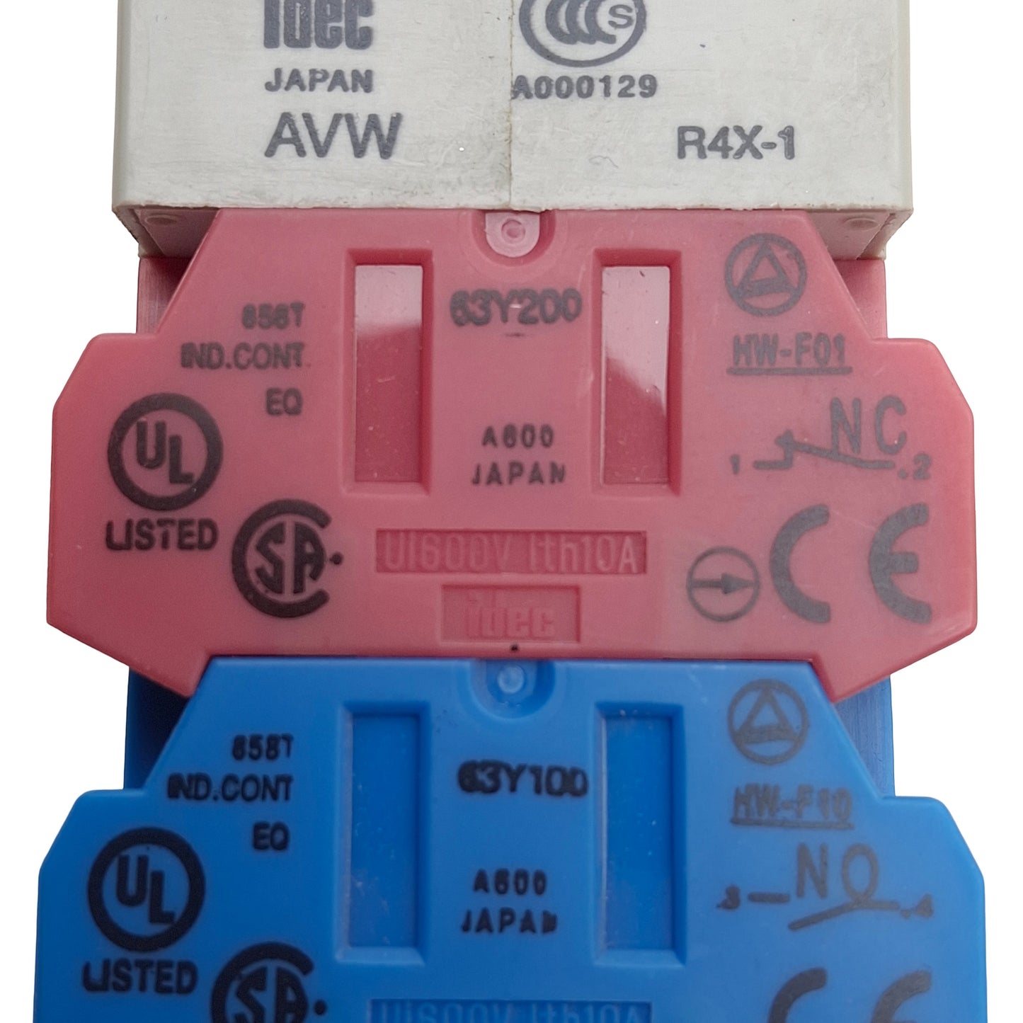 Used Idec AVLW49922D-R-24V Illuminated E-Stop, Twist-Release, 2NO/2NC, 10A 600V