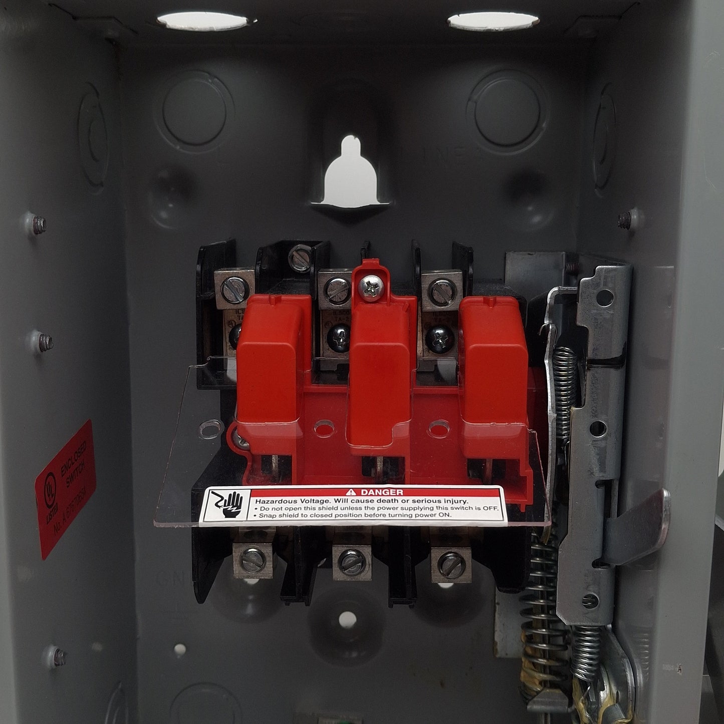 Used Siemens HNF61 Heavy Duty Safety Switch, 3-Pole, 30A 600VAC/250VDC 3W, Type 1