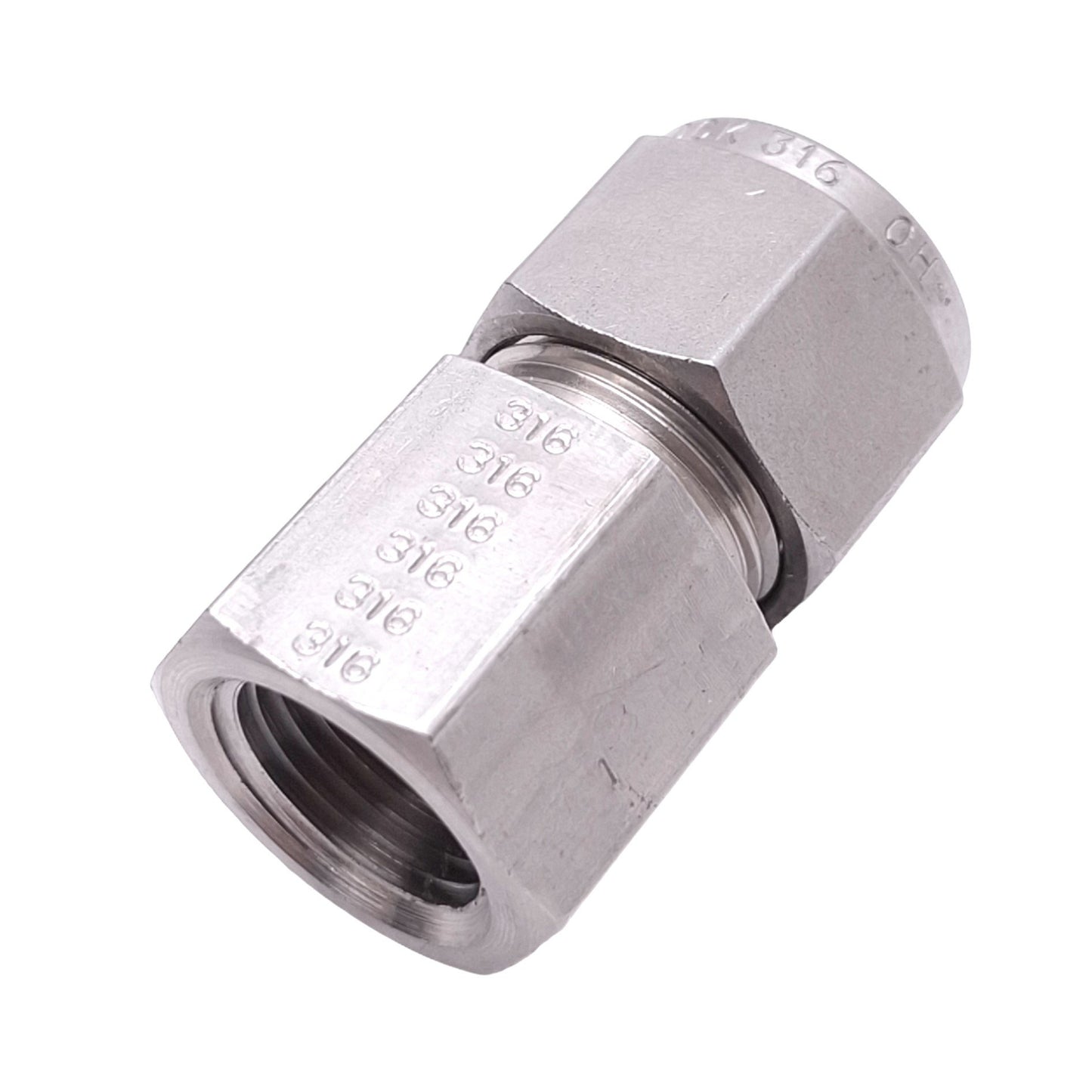 Used SSP ISSD8FC6 Duolok Tube Fitting Adapter, 1/2in OD to 3/8in NPT, 2450psi