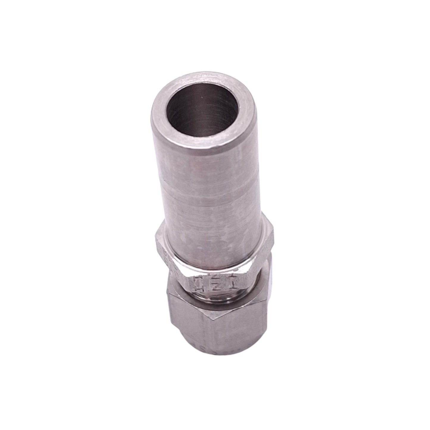 Used SSP ISSD4R8 Duolok Tube Fitting Reducer, 1/2in OD to 1/4in OD, 2450psi