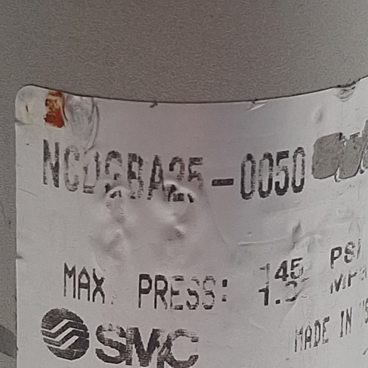 Used SMC NCDGBA25-0050 Pneumatic Cylinder, ø1in Bore, 1/2in Stroke, #10-32UNF, 145psi