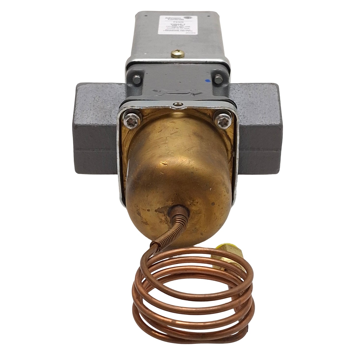 New – Open box Johnson Controls V46AE-1 Water Regulating Valve, 70-260psig Opening, 1-1/4in NPT
