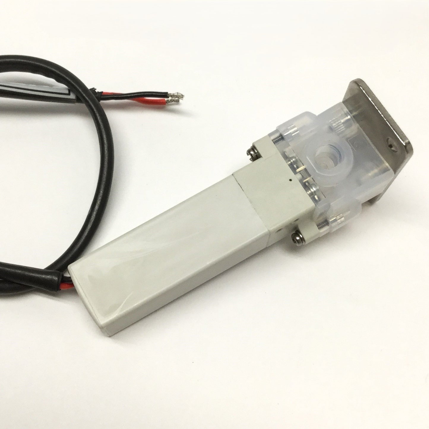 Used SMC LVM105R-5G2U-1-6-Q Solenoid Chemical Valve, PFA, 3-Port Universal, 24VDC