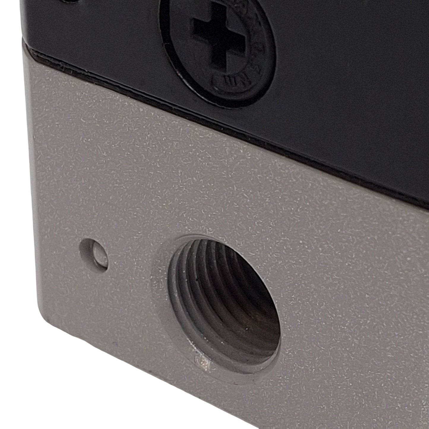 New – Open box Festo LRP-1/4-4 Precision Pressure Regulator, 0.1MPa-1.2MPa, 2000l/min, G1/4