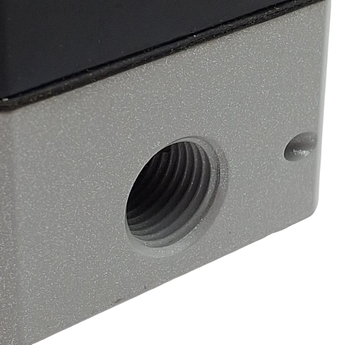 New – Open box Festo LRP-1/4-4 Precision Pressure Regulator, 0.1MPa-1.2MPa, 2000l/min, G1/4