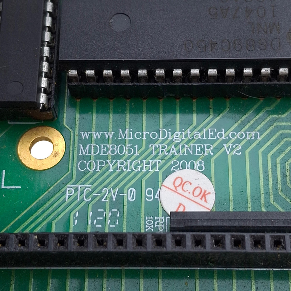 Used Diligent MDE8051 MicroDigitalEd Digital I/O Trainer Board, Dual Serial, DS89C4