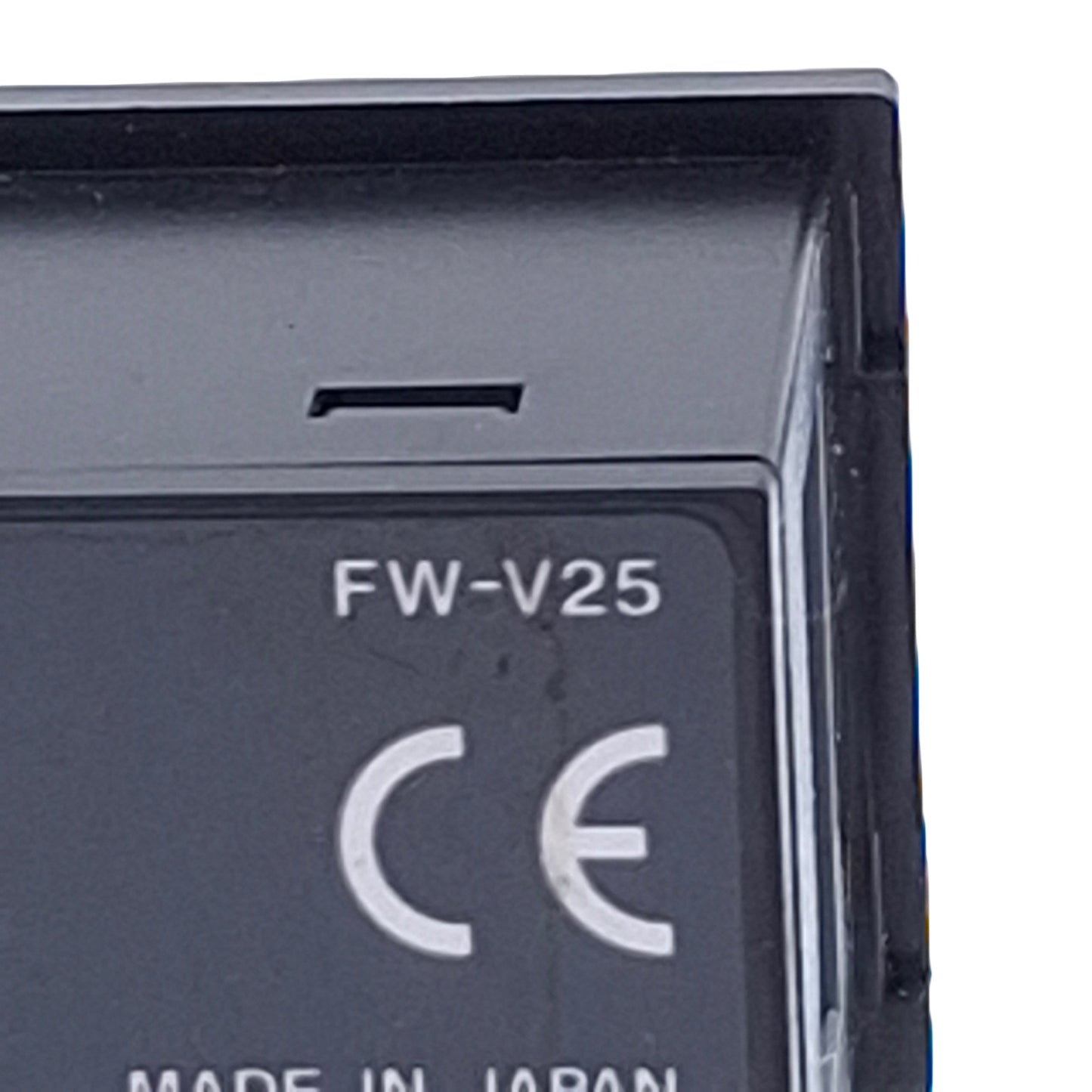 Used Keyence FW-V25 Amplifier Unit 24VDC In, 4-20mA Analog Out, NPN, 5ft Cable