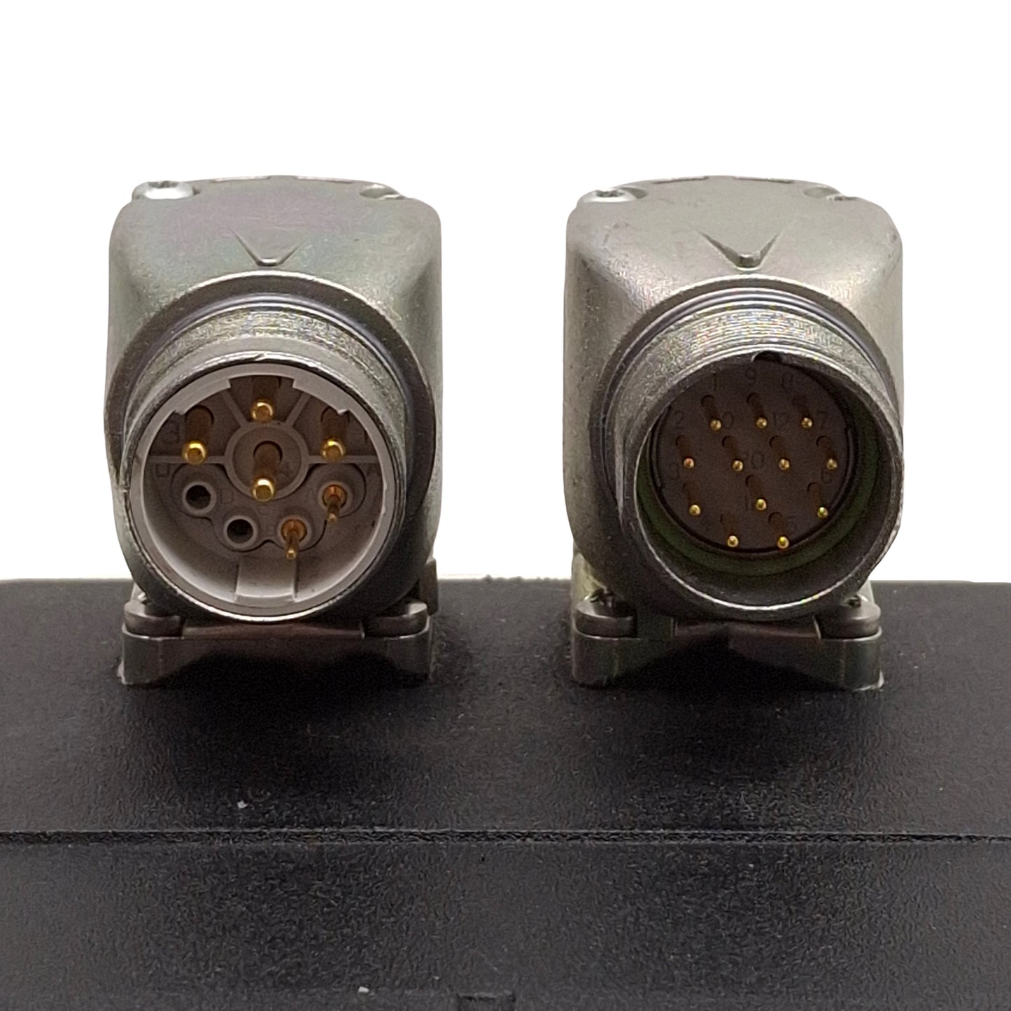 Used ABB BSM100N-3250RD Servo Motor, 2.63kW, 14.8A, 300VDC Bus, ø28mm Shaft, 1200rpm