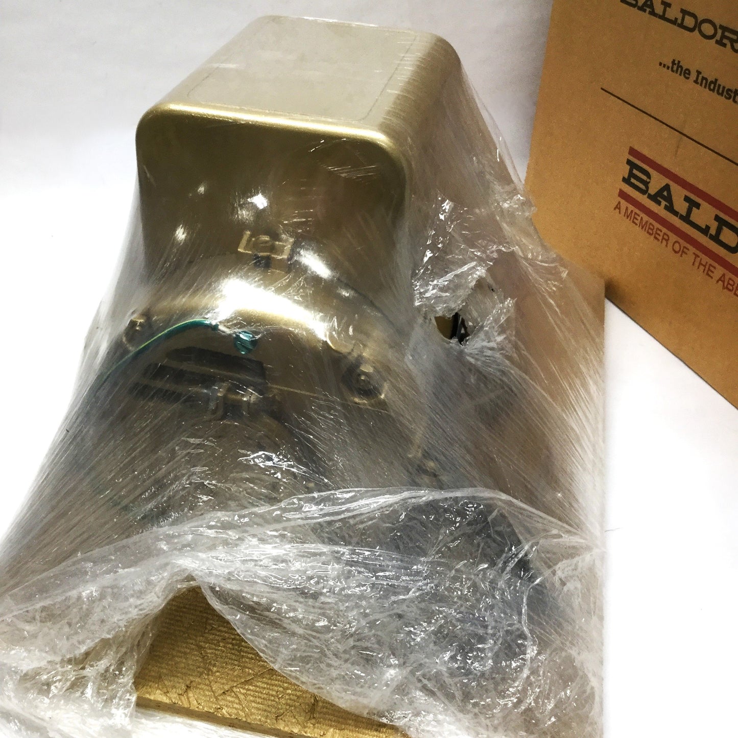 New Baldor 34M721R268G1 Super-E Industrial Motor 115/230VAC 1/4HP 1725RPM, 48Z Frame