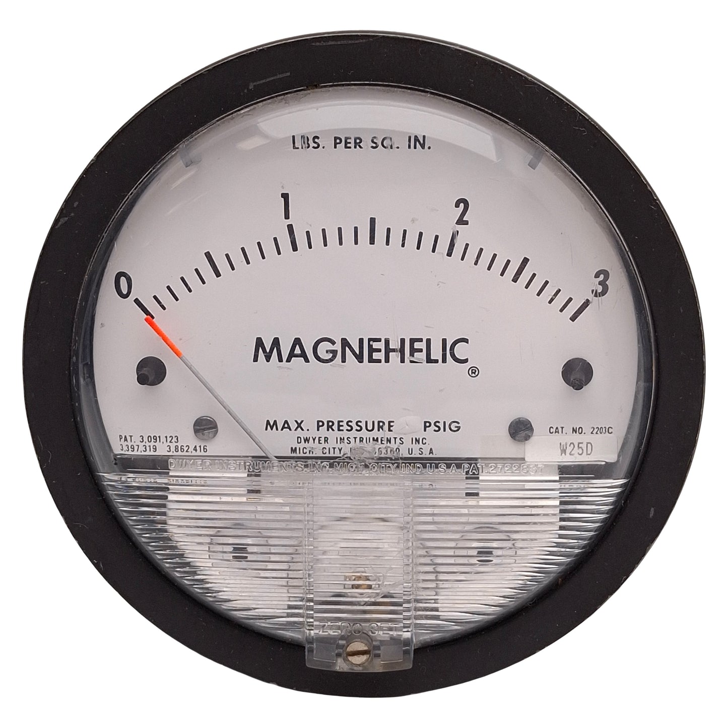 Used Dwyer 2203C Magnehelic Differential Pressure Gauge, ø4in Dial, 0-3psi, 1/8in NPT