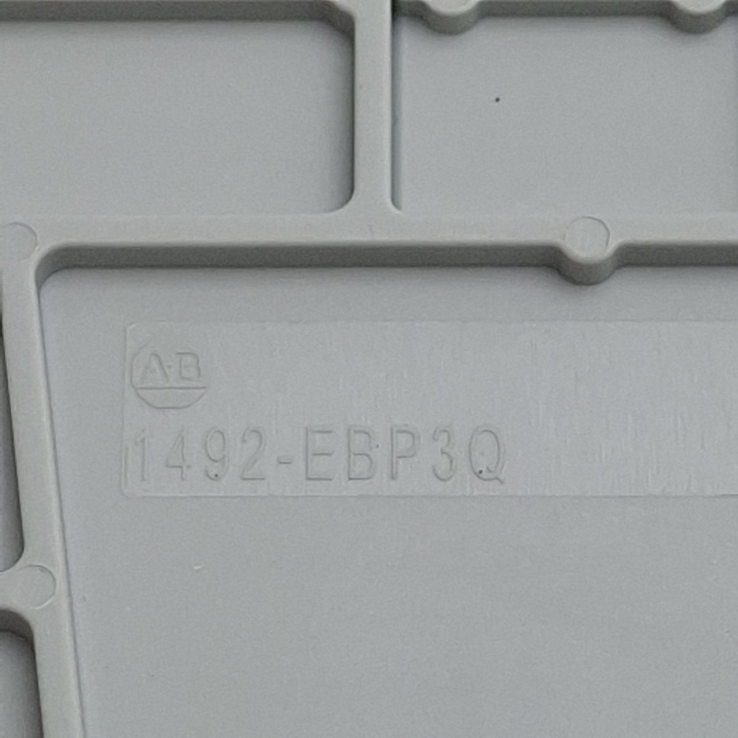 New Lot of 35 Allen Bradley 1492-EBP3Q Terminal Block End Barrier, Gray