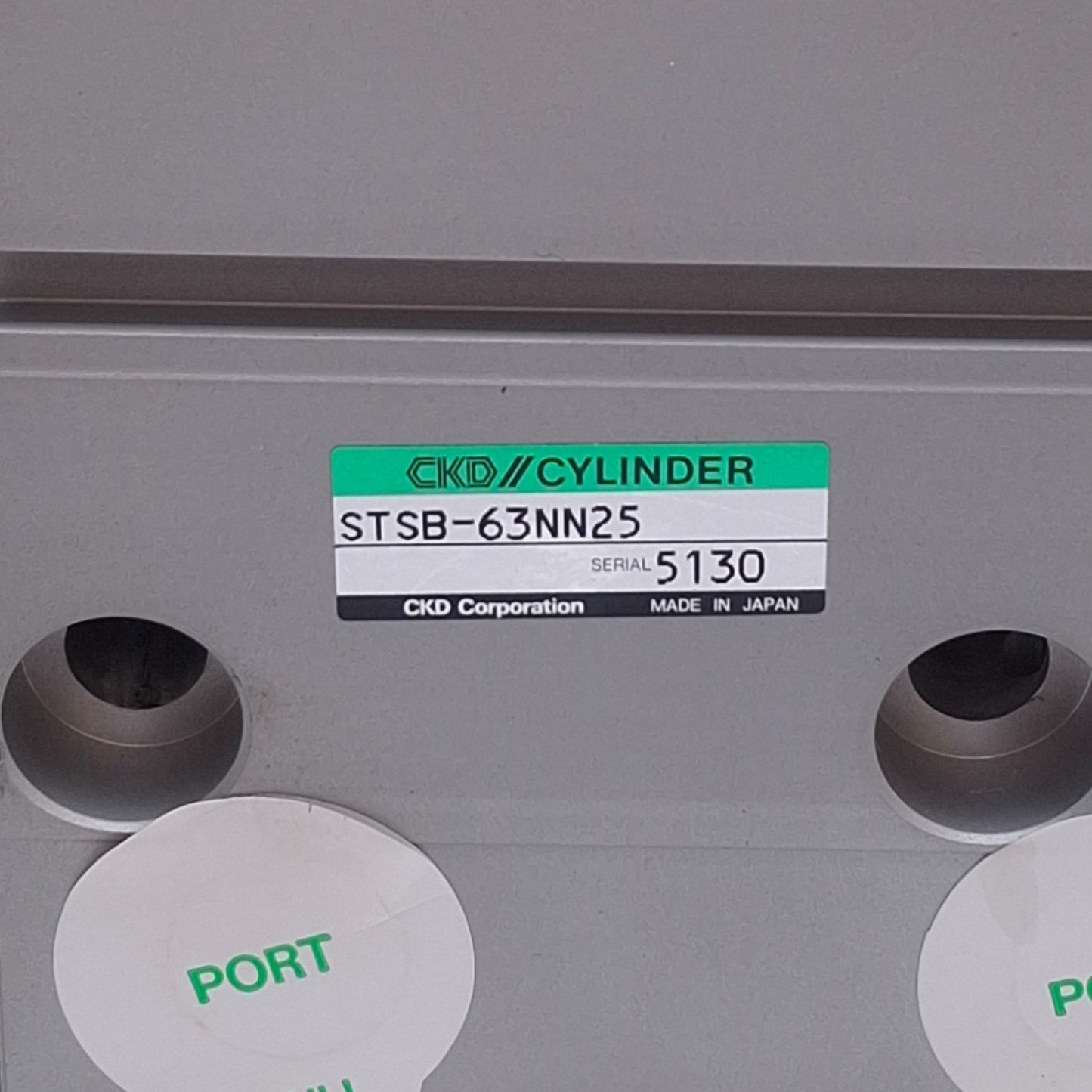 New – Open box CKD STS-B-63NN-25 Guided Cylinder, 25mm Stroke, 63mm Bore, 1/4in NPT