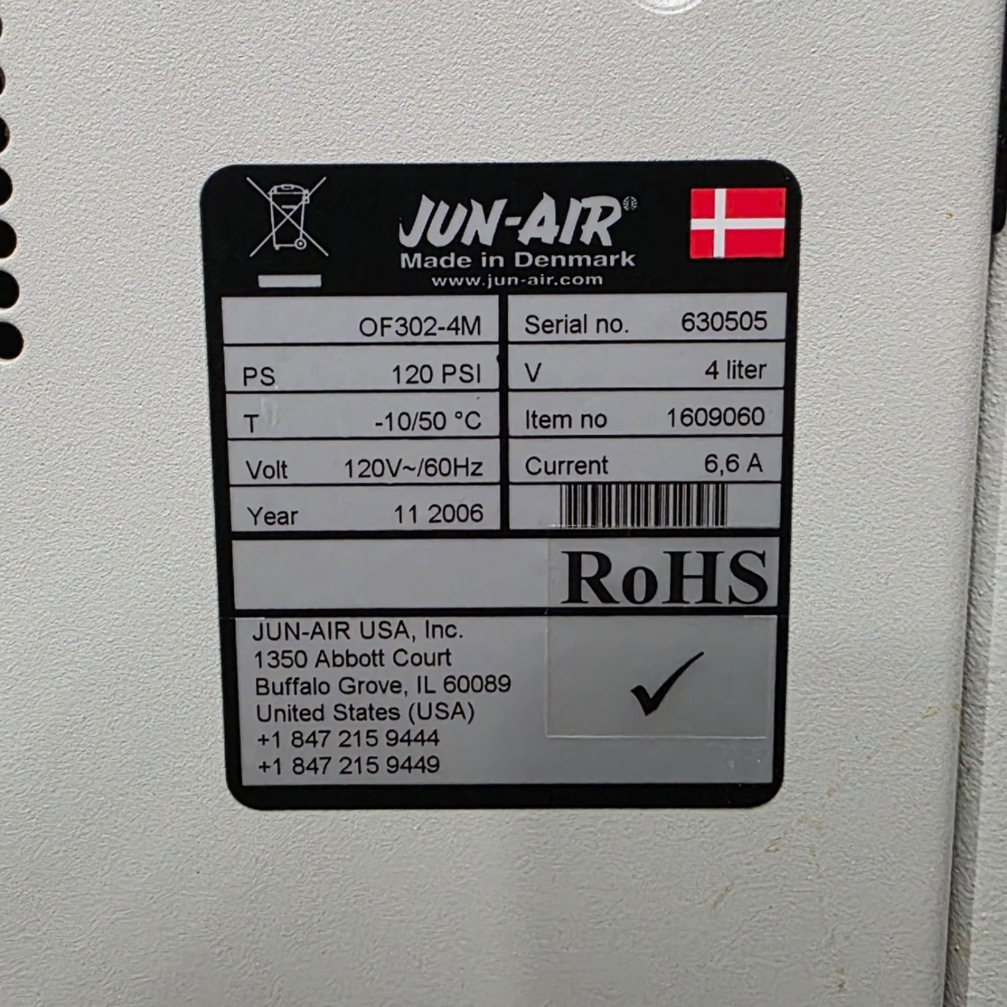 Used JUN-AIR OF302-4M Oiless Rocking Piston Compressor 0.6Hp, 120psi, 4 Liter, 120VAC