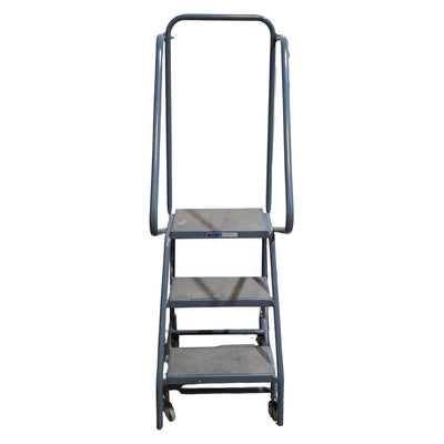 Used Ballymore Steel Safety Ladder, 3-Steps, 16.25in L x 7in W Steps, 10in W Top Step