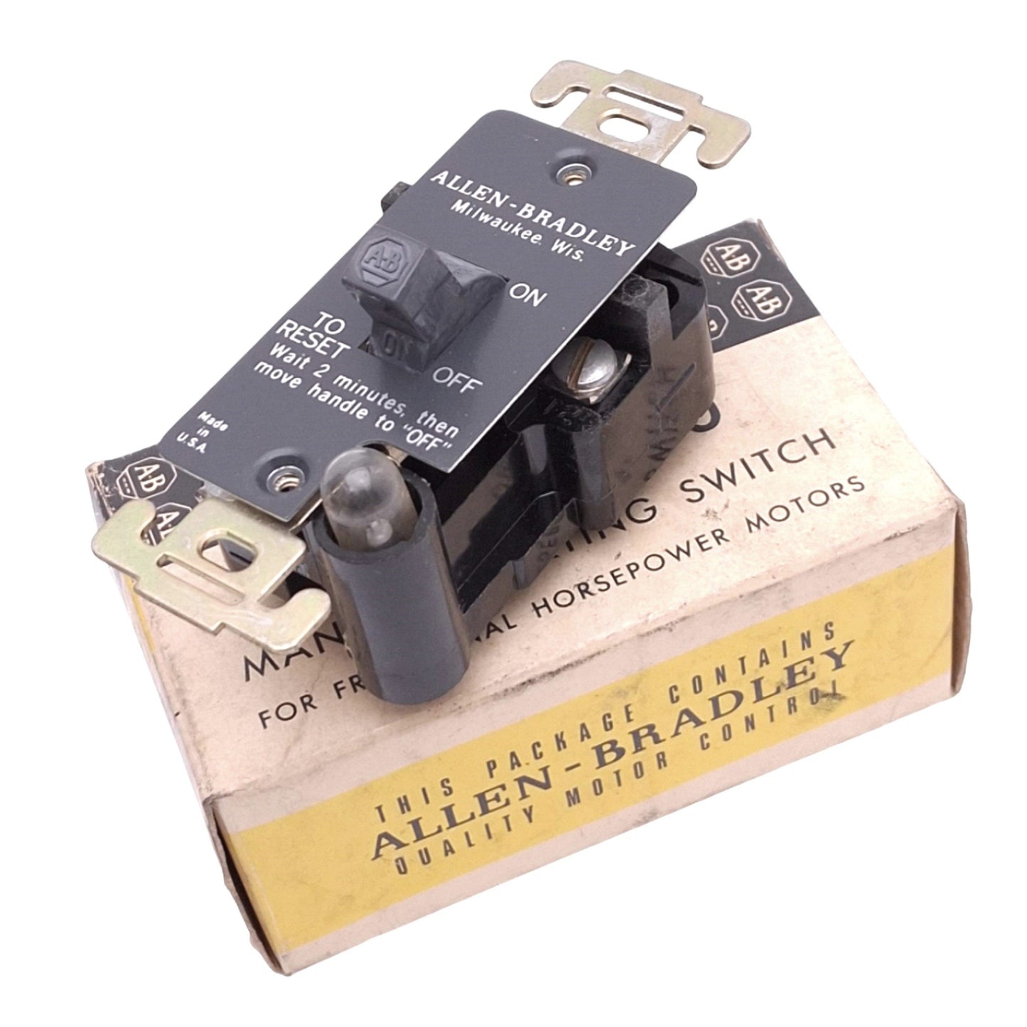 New Allen Bradley 600-TOX216 Manual Starting Switch, 1-Pole Toggle, 115/230VAC Max