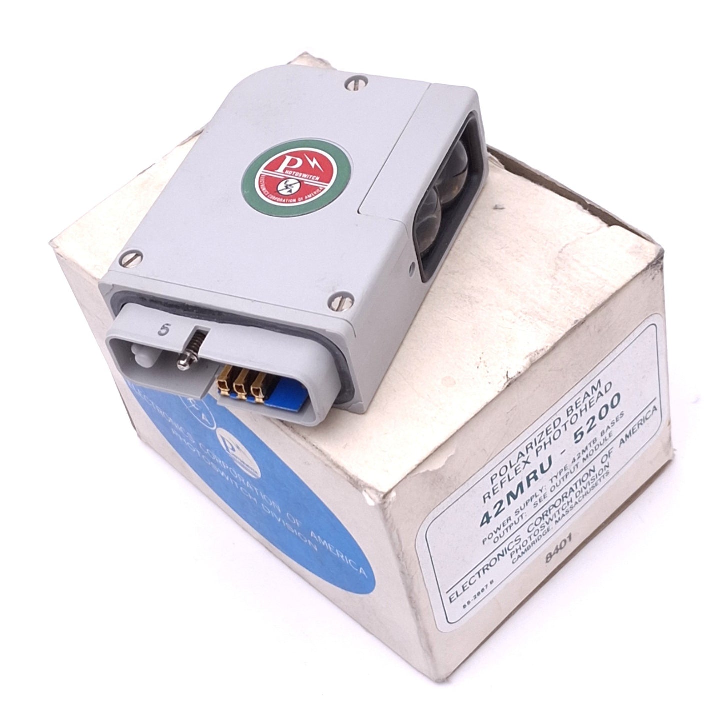 New Allen Bradley 42MRU-5200 PhotoSwitch Polarized Beam Reflex Photohead, 240VAC