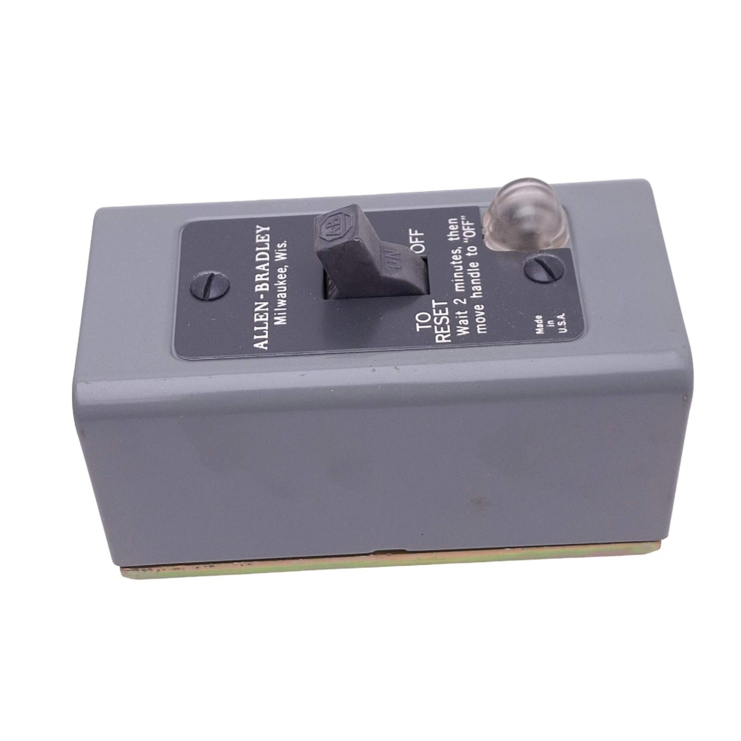 New Allen Bradley 600-TAX216 Manual Starting Switch, 1-Pole Toggle, 115/230VAC Max