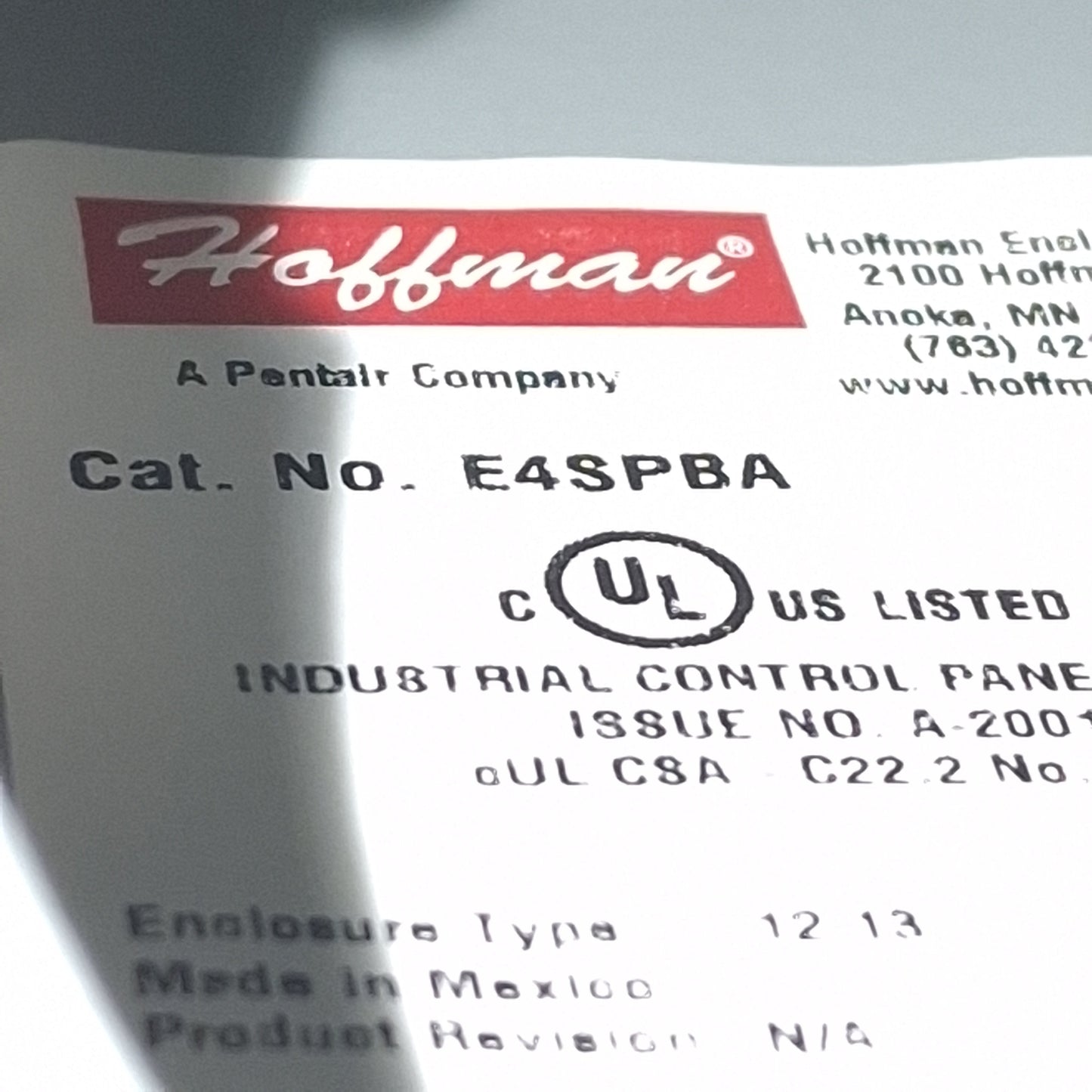 New Hoffman E4SPBA Sloped Front Pushbutton Enclosure ø30.5mm 4-Hole 7.25x6.25x6.75in