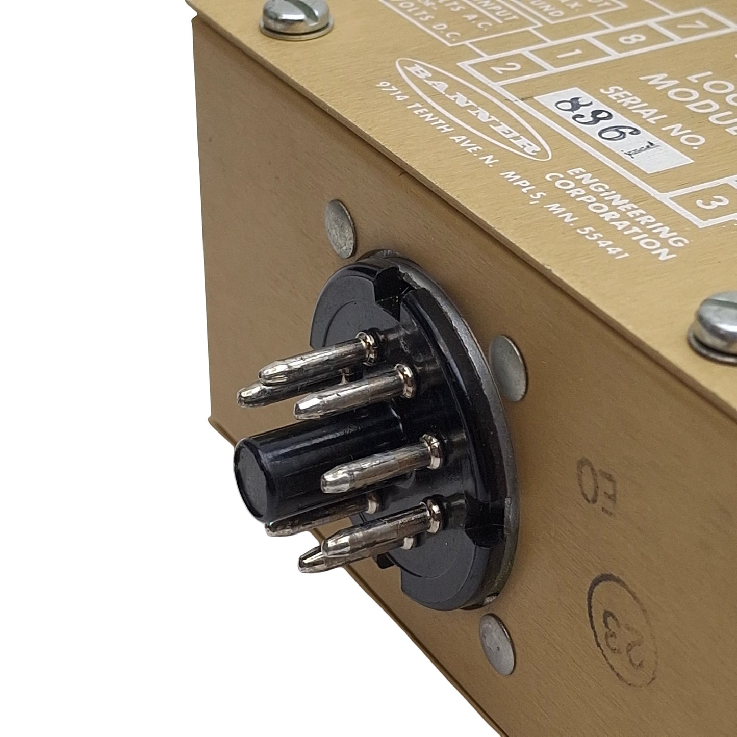 Used Banner SR-64P Solid-State Shift Register Logic Module 16VAC/20VDC 64bit *No LED*